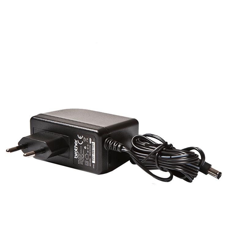 Adaptador de alimentación y convertidor Brother ADE001EU