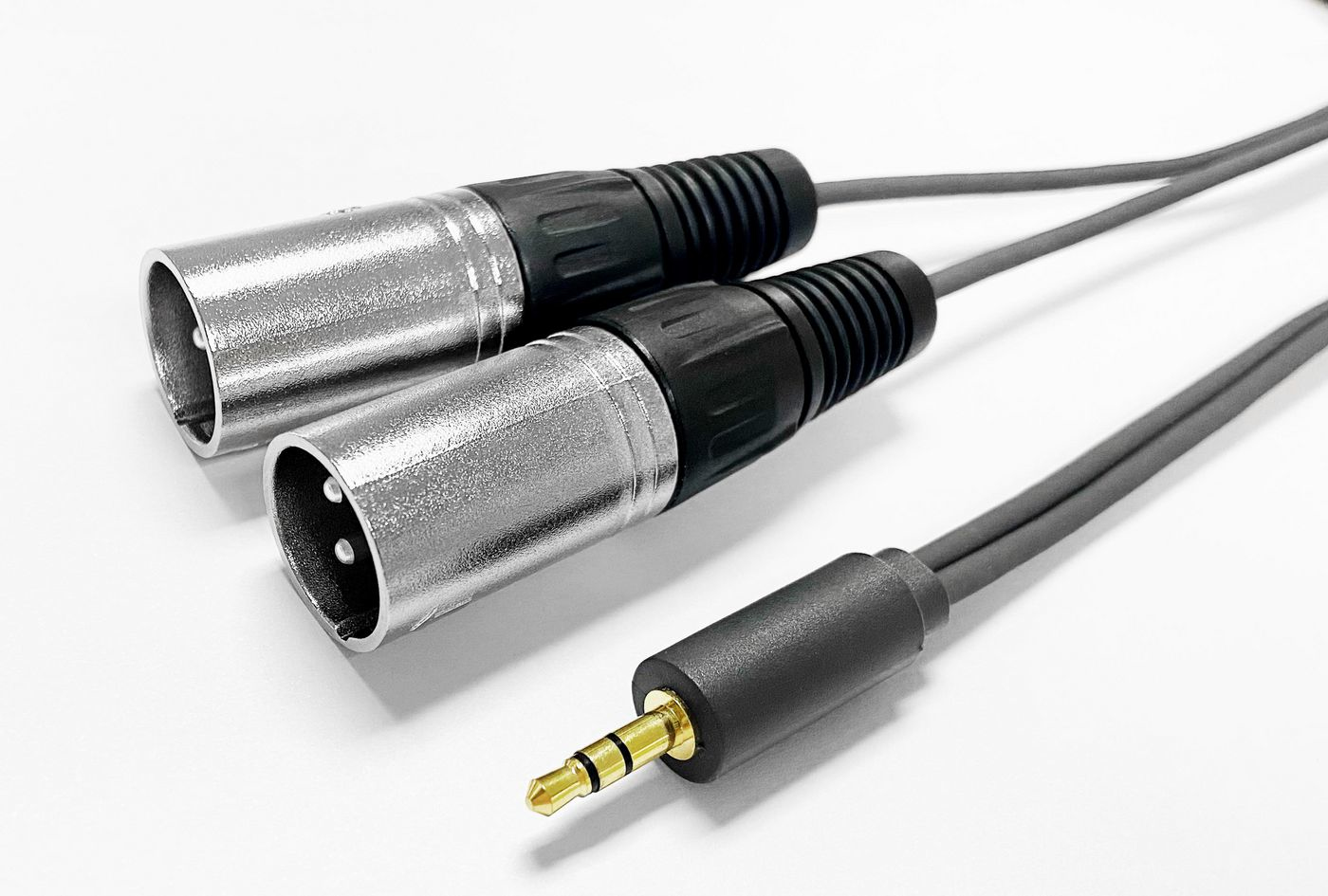 VivoLink 15m Audio Cable 3.5mm to 2x XLR Male, Black