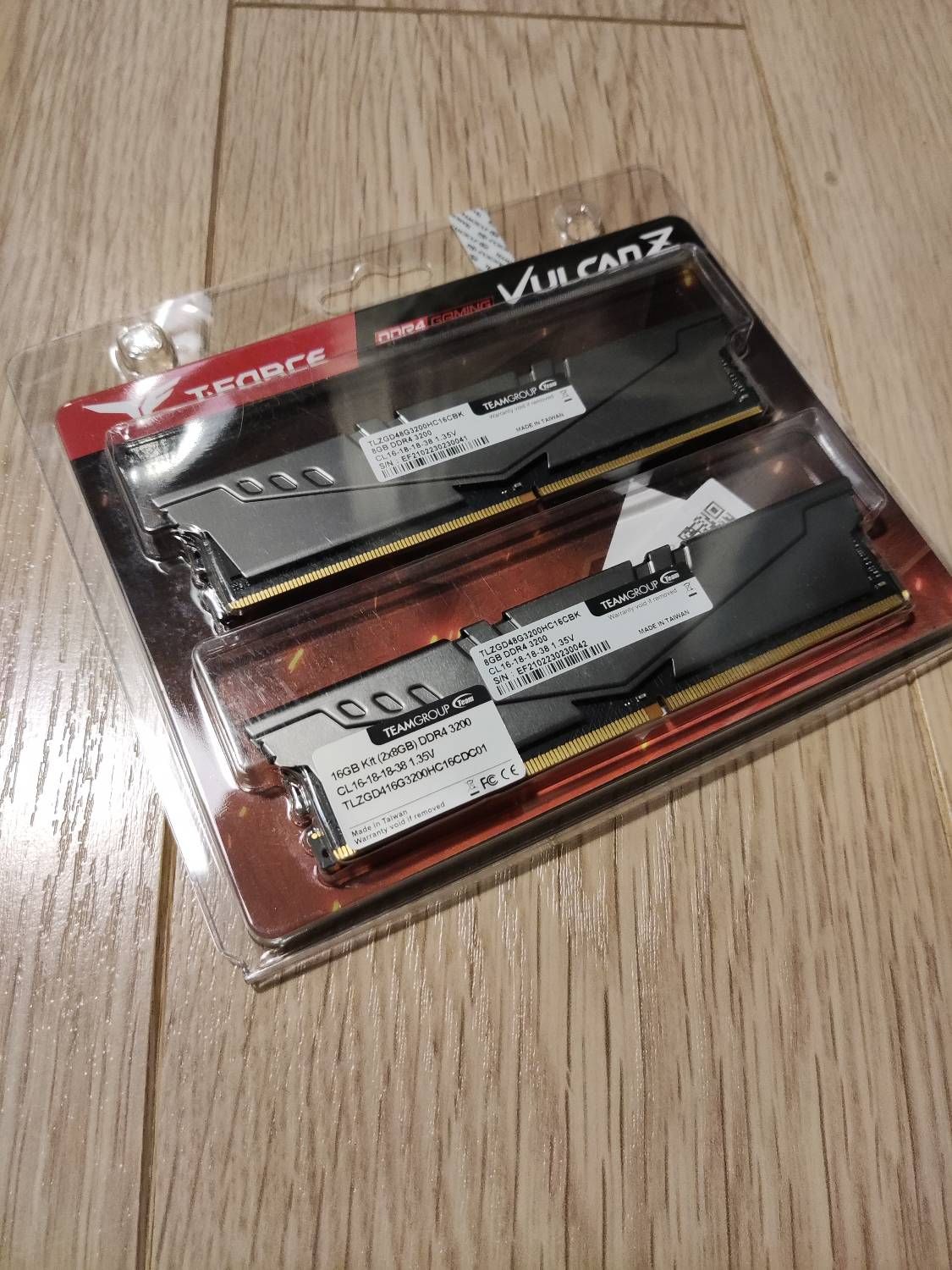 Team Group T-Force Vulcan Z - 16GB DDR4 (2x8GB) 3200MHz 288-Pin DIMM