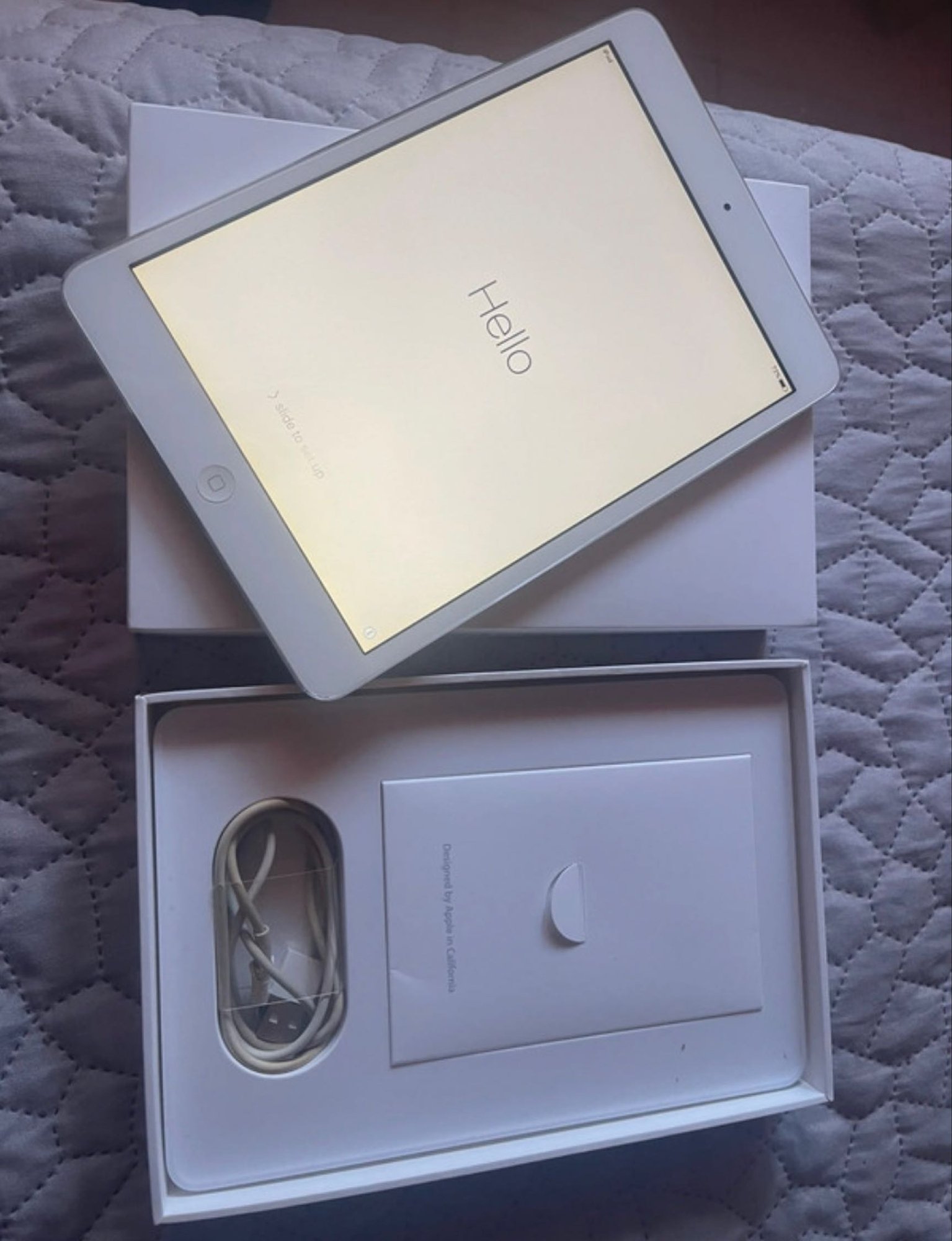 Apple iPad mini Wi-Fi 16GB 7.9-inch Gold