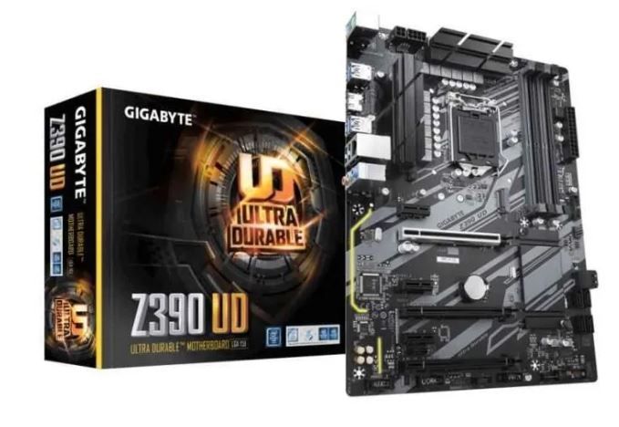 Tarjeta madre Gigabyte Z390 UD