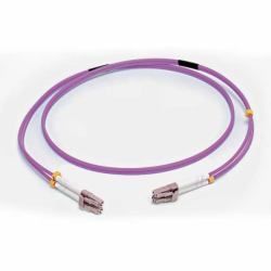 Câble de connexion en fibre optique C2G 3 m LC/LC OM4 LSZH - Violet - Câble multimode LC à LC - 3 m - 50/125 microns - OM4