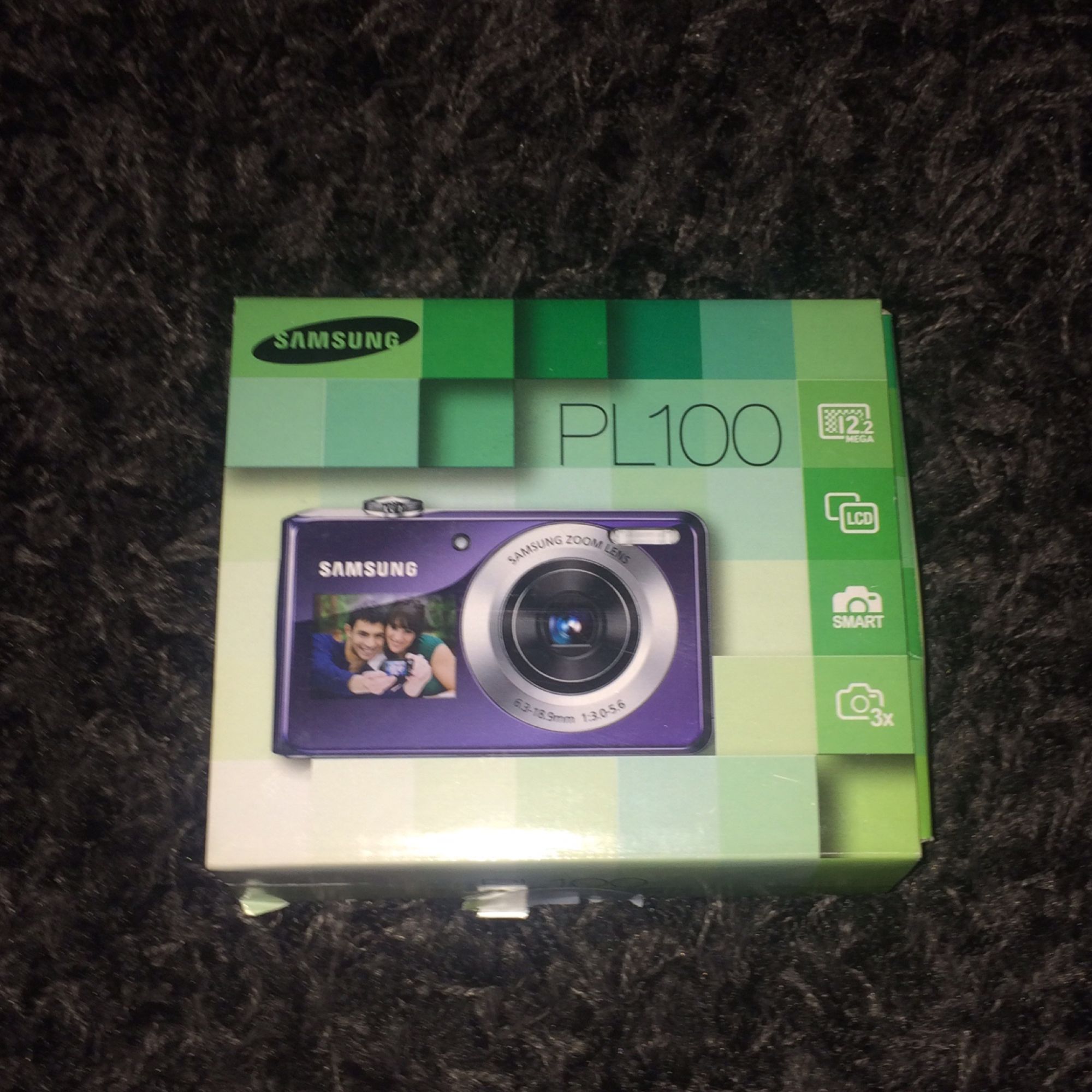 Samsung PL100 Digital Camera - Compact - 12.2MP - 3x Optical Zoom - Silver
