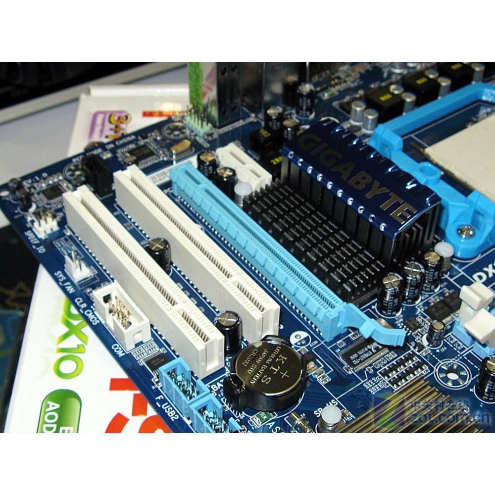 Gigabyte GA-MA78LM-S2 AMD 760G Motherboard