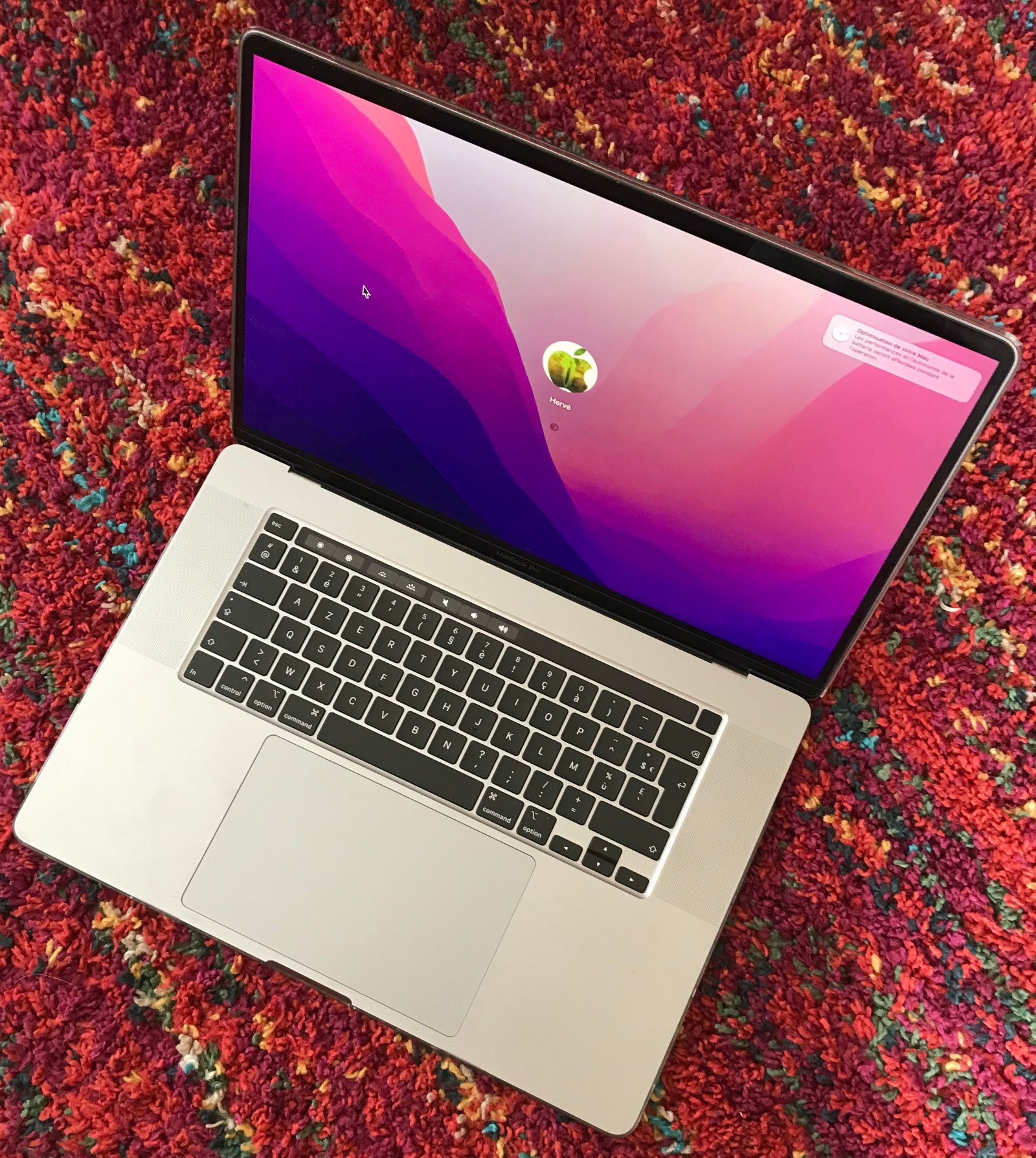 Apple MacBook Pro 16" (2019) - Intel Core i7-9750H, 16GB RAM, 1TB SSD, Space Gray