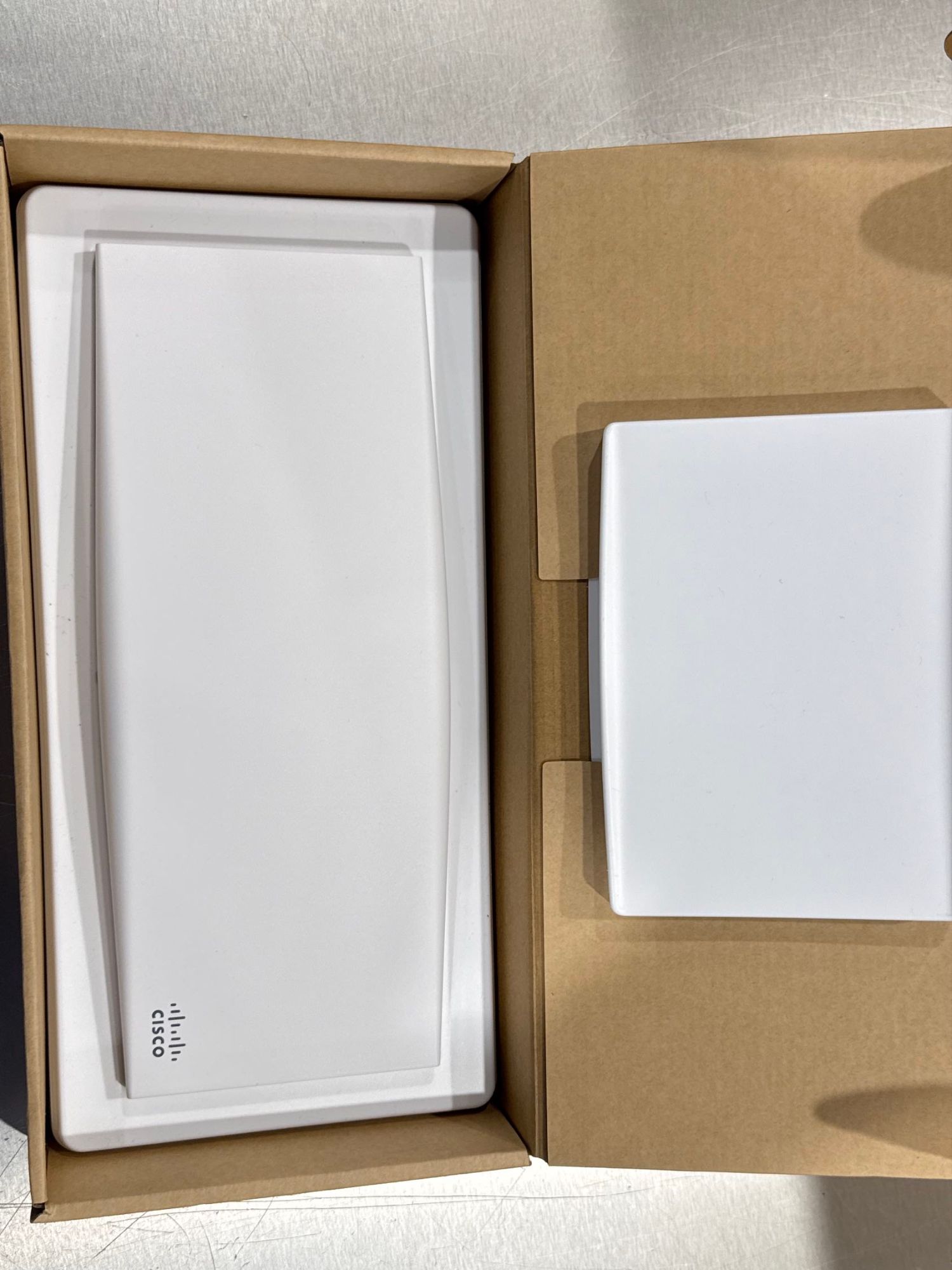 Cisco Meraki MR44 Wireless Access Point - Wi-Fi 6 - 2.4 GHz, 5 GHz - DC Power - Cloud Managed