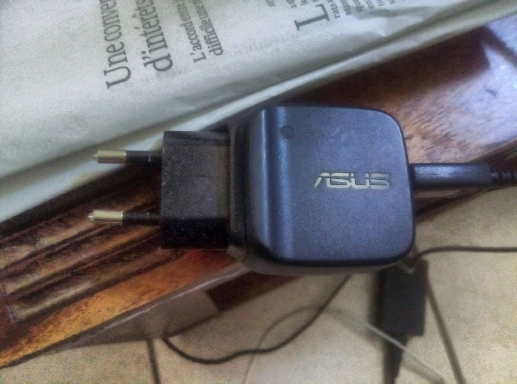 ASUS - Chargeur de batteries