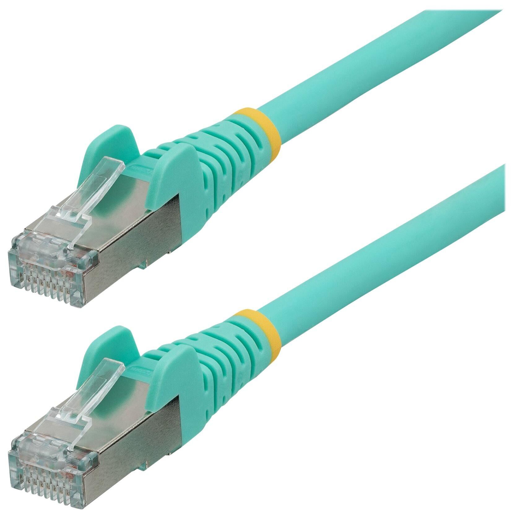 StarTech.com Câble Ethernet CAT6a 50cm - LSZH, 10 GbE 100W PoE S/FTP - Cordon de raccordement - RJ-45 (M) pour RJ-45 (M) - 50 cm - S/FTP - CAT 6a - IEEE 802.3bt - sans halogène, moulé, sans crochet, bloqué - turquoise