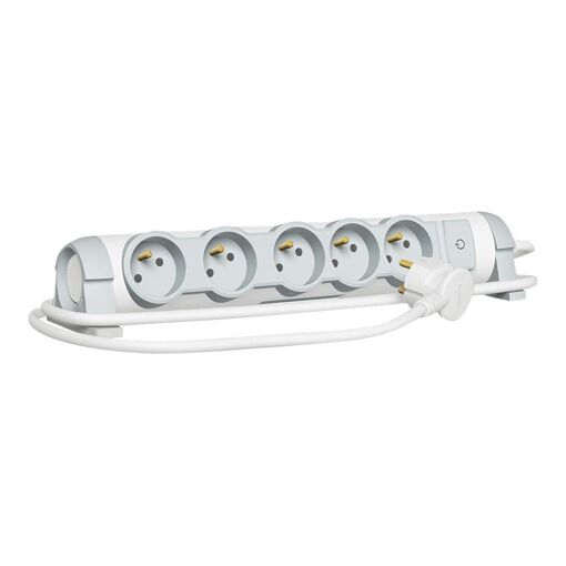 Extensión de múltiples salidas C2G 3500W, 1,5 m, 5 salidas, 3 fases (Francia/Bélgica), blanca