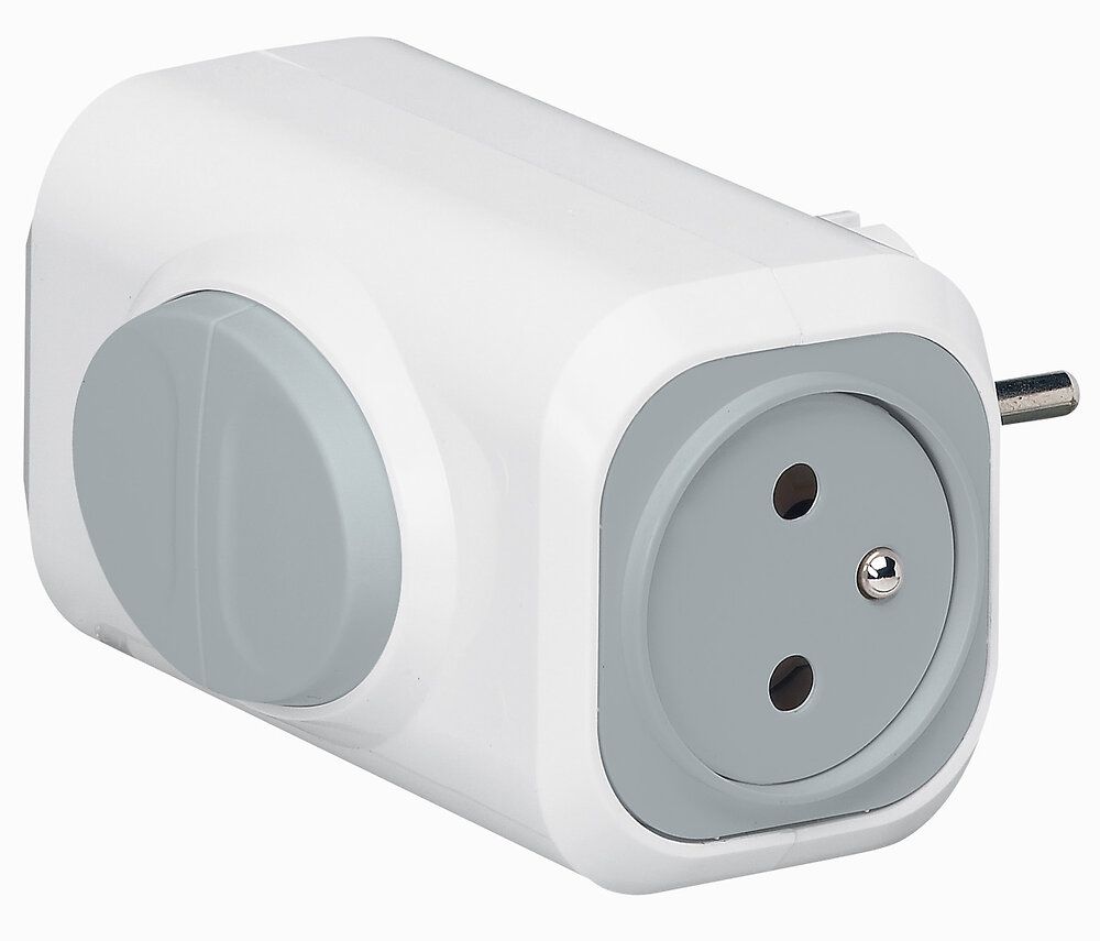 C2G 3680W Power Extension Cord with Circuit Breaker - 2 Outlets (3-Pin, France/Belgium)