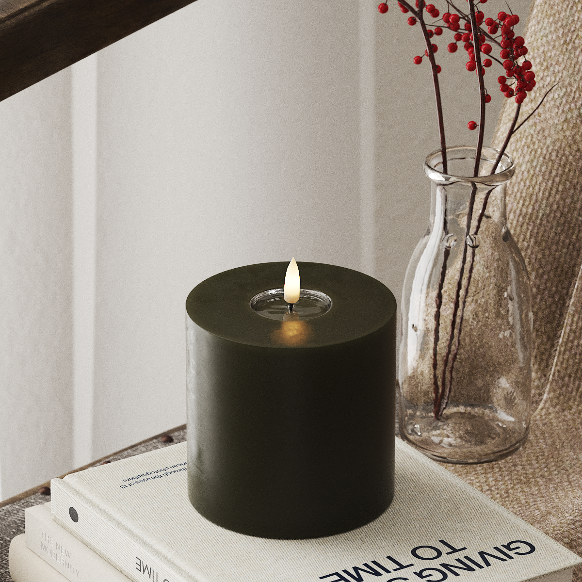 Deluxe Homeart LED Pillar Candle - Dark Green (Ø 10 x 10 cm)