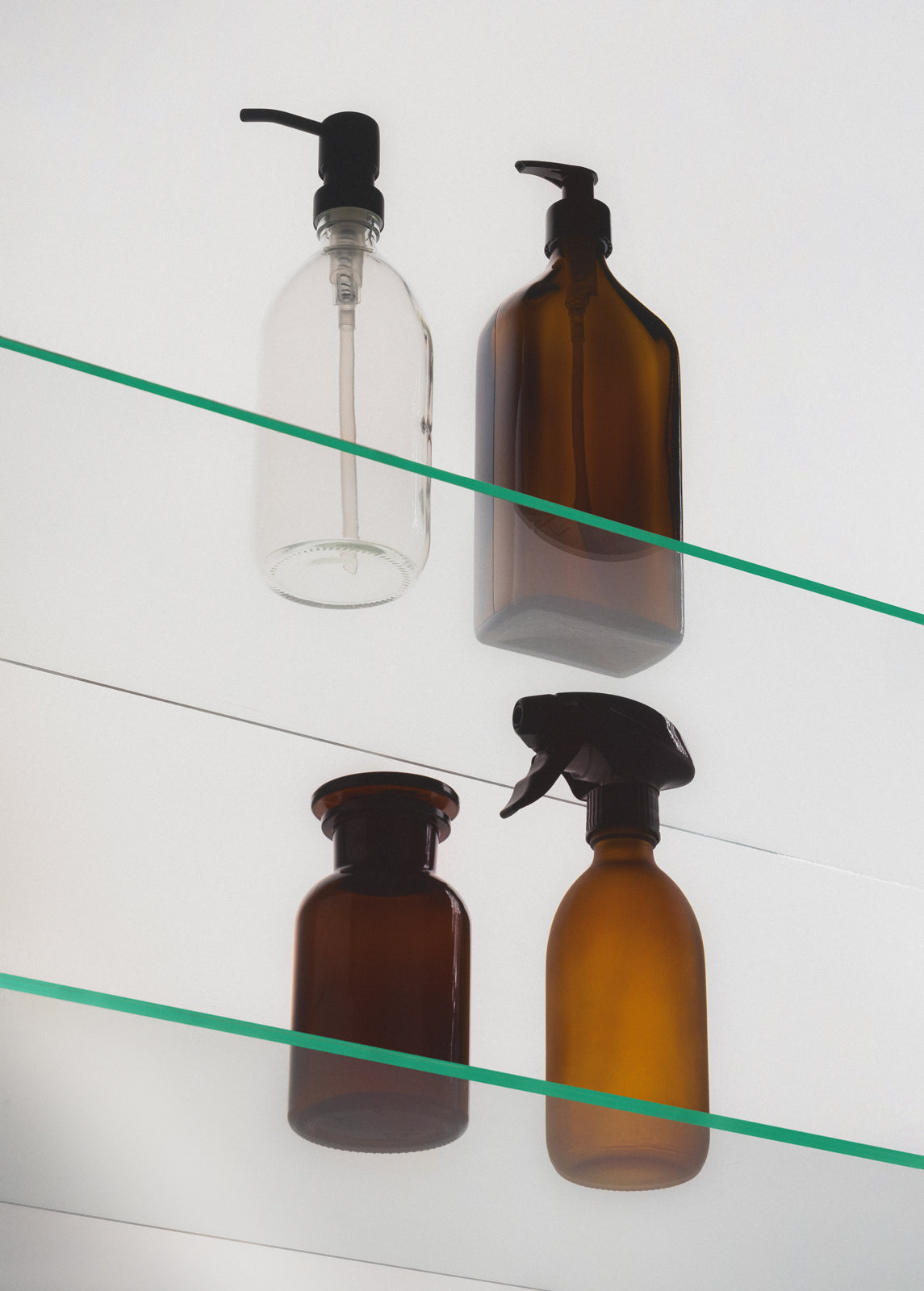 Kuishi Frosted Amber Spray Bottle