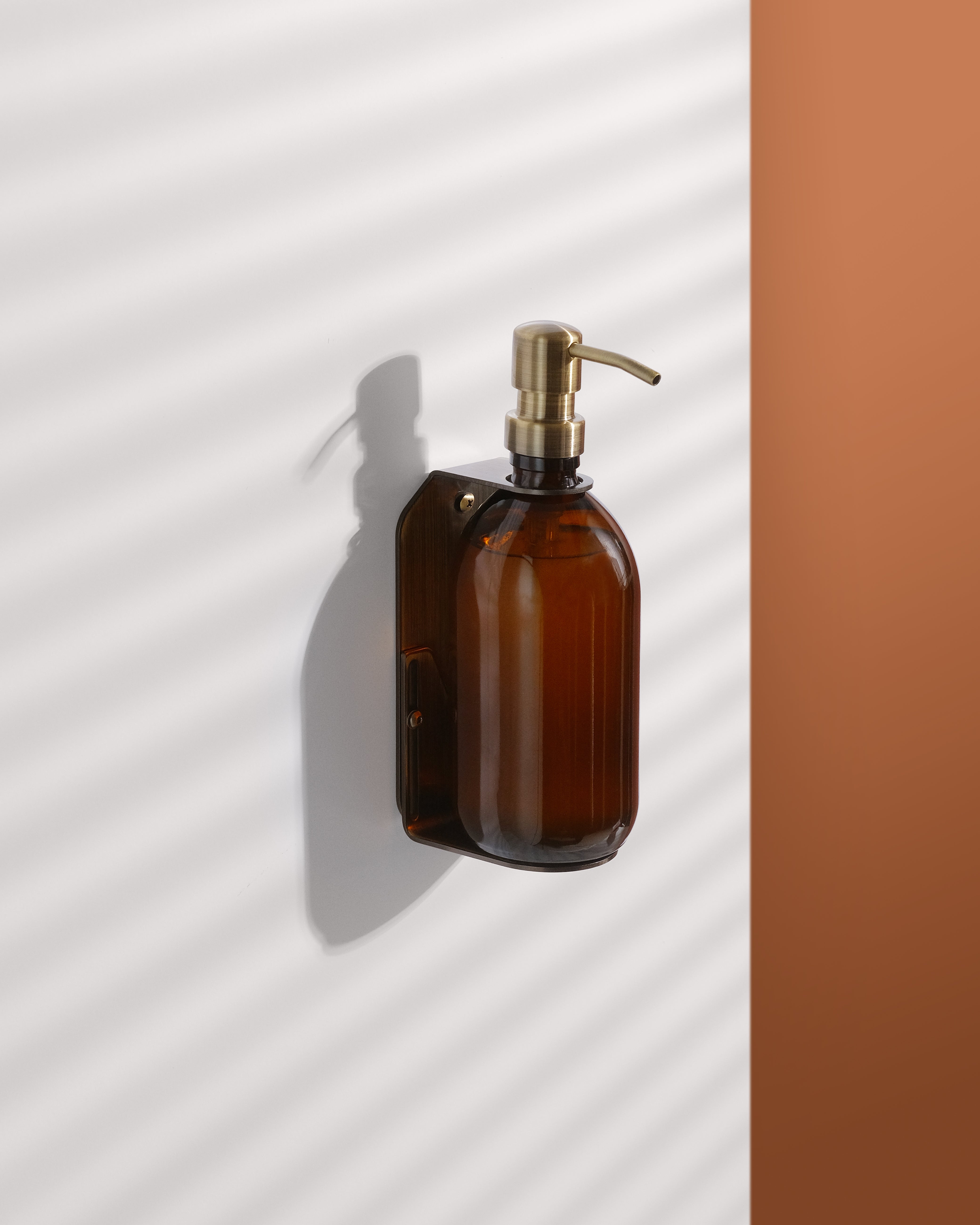 Distributeur de savon mural Kuishi en or