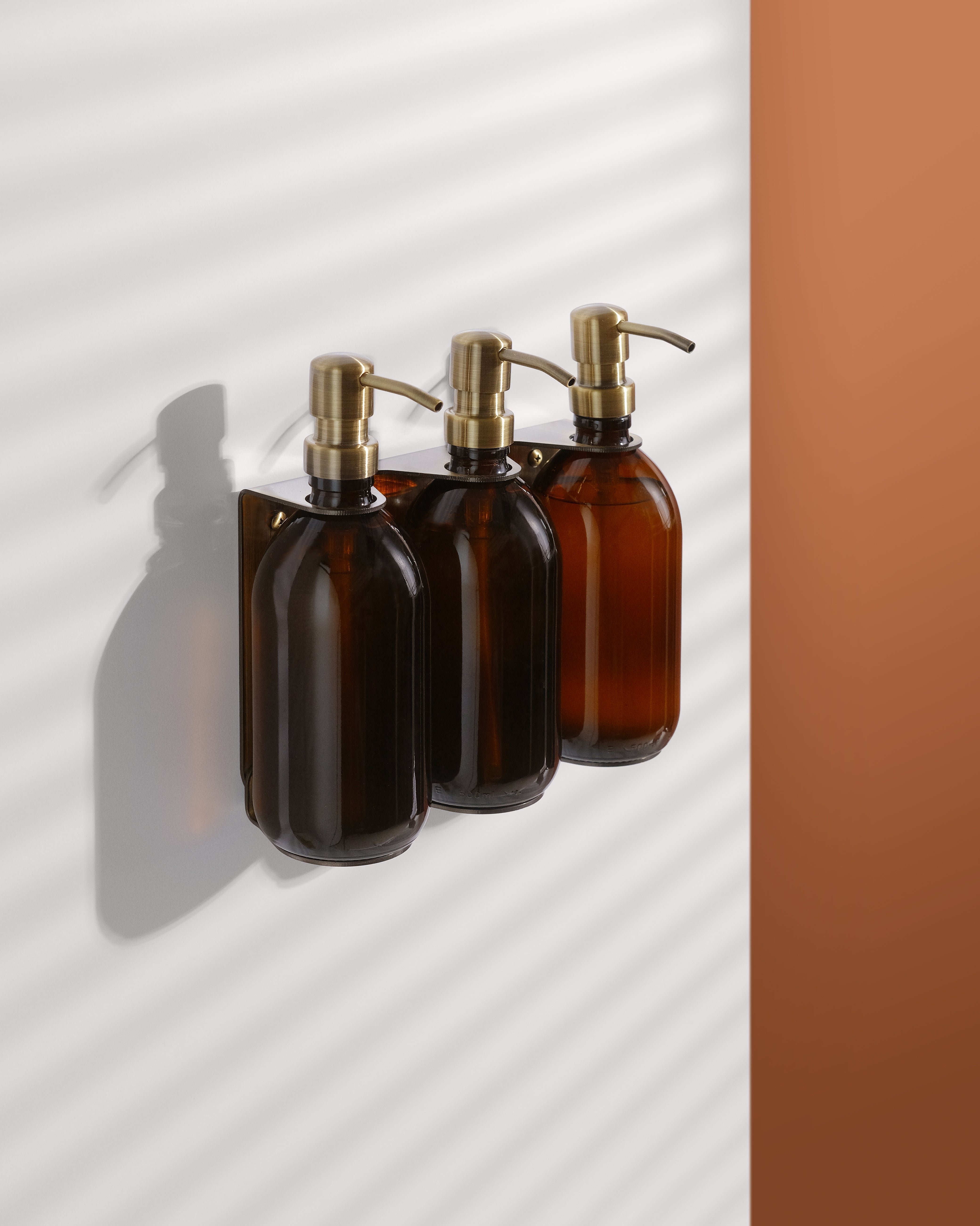 Porte savon mural Kuishi en or triple