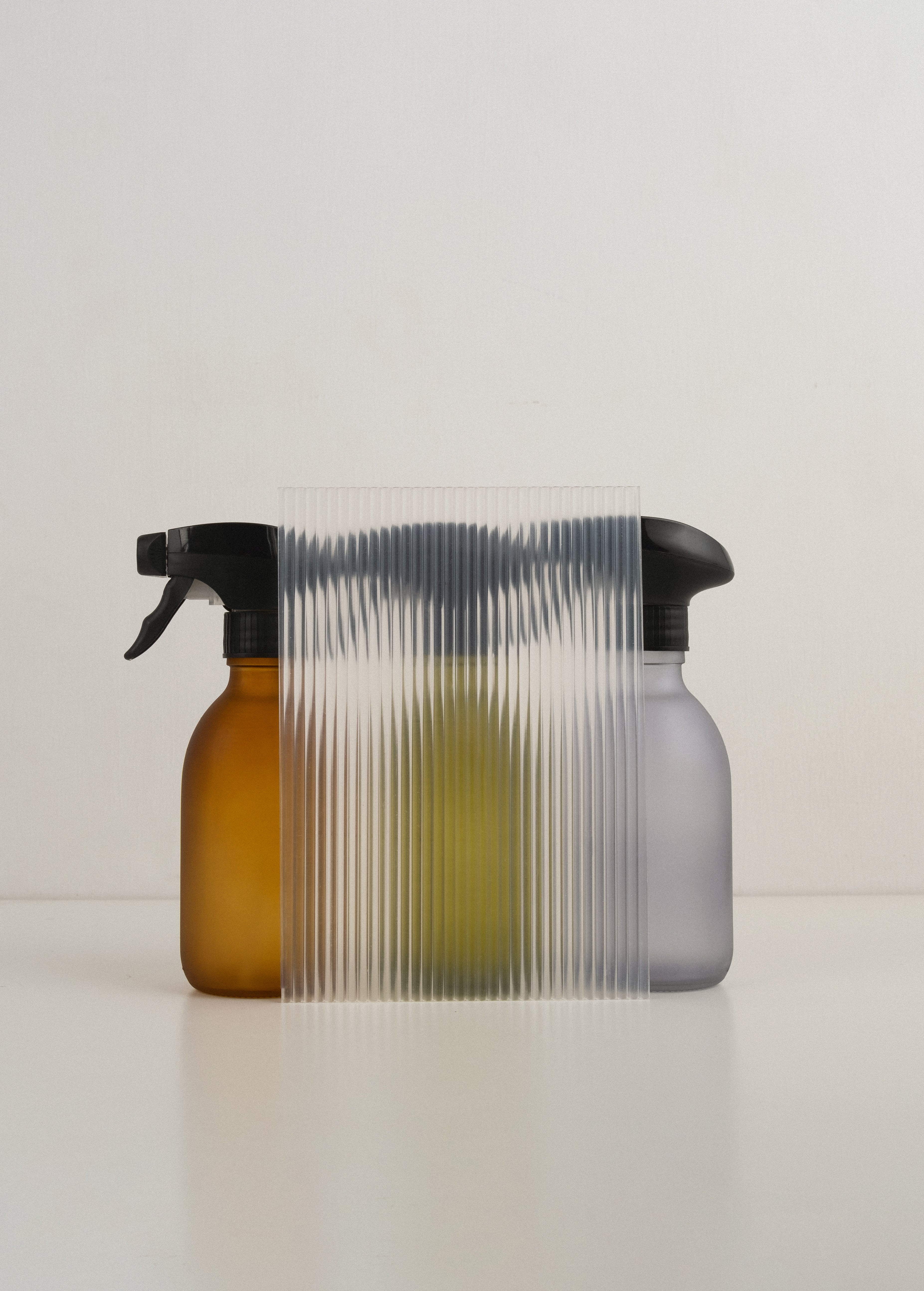 Kuishi Green Spray Bottle