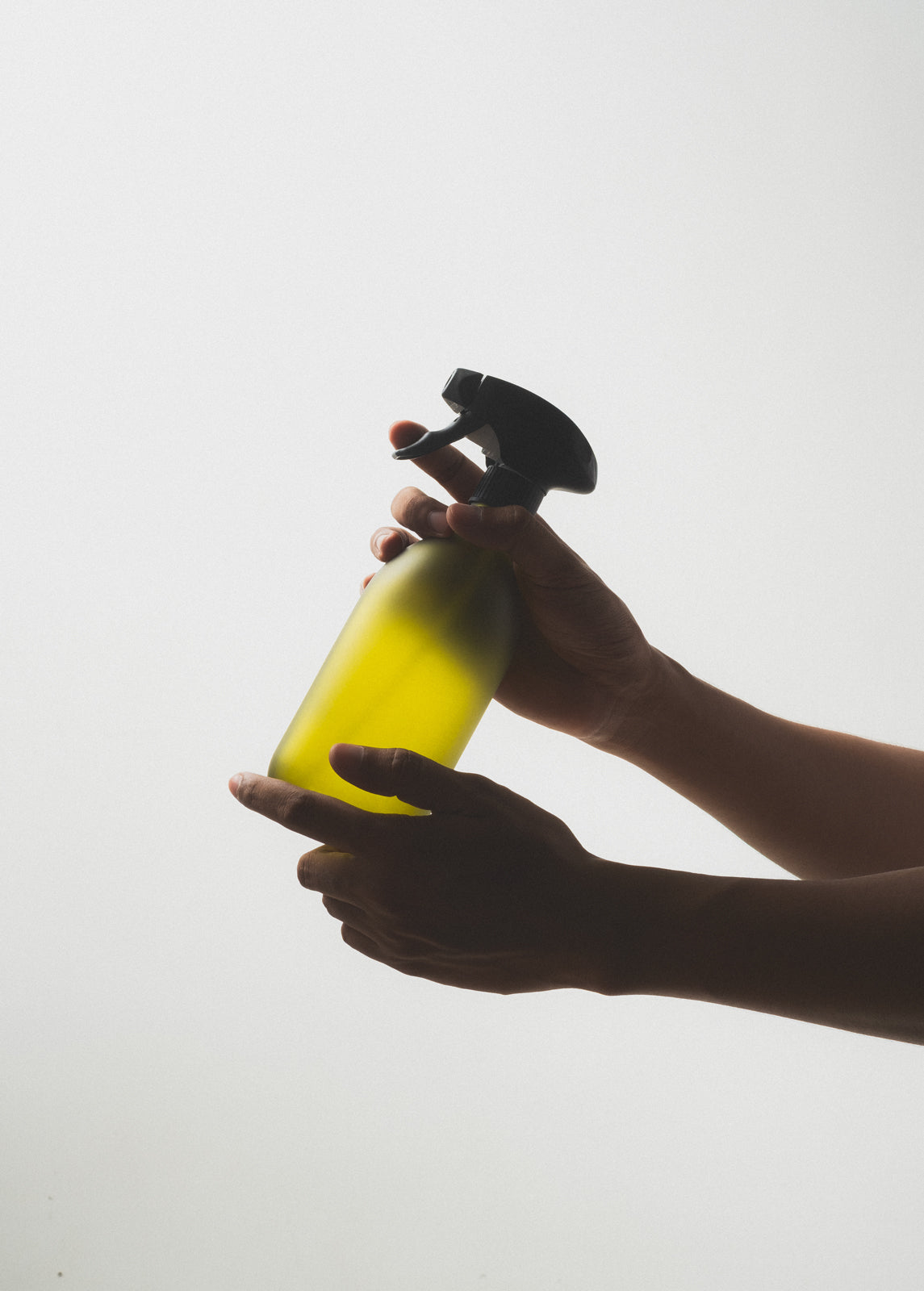 Kuishi Green Spray Bottle