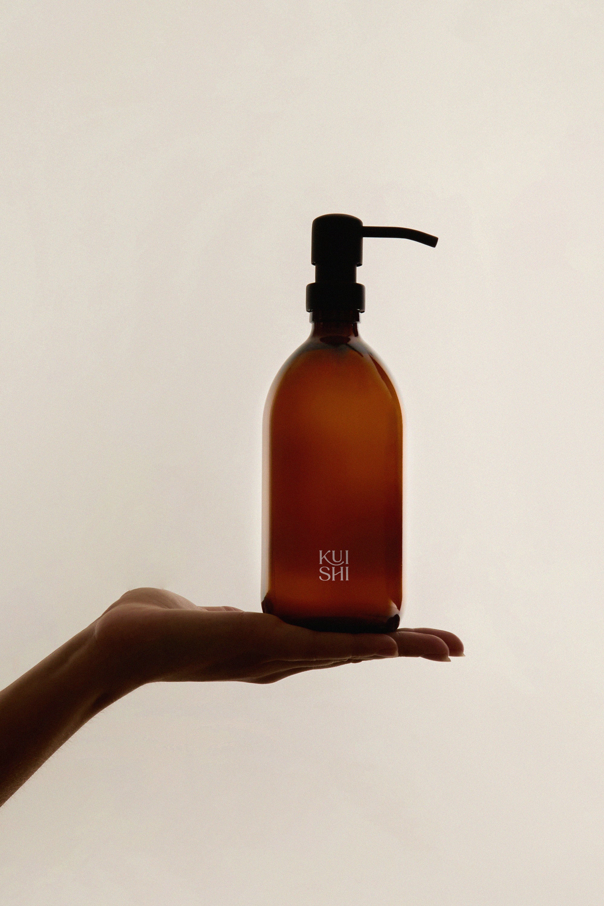 Distributeur de savon ambré minimaliste Kuishi