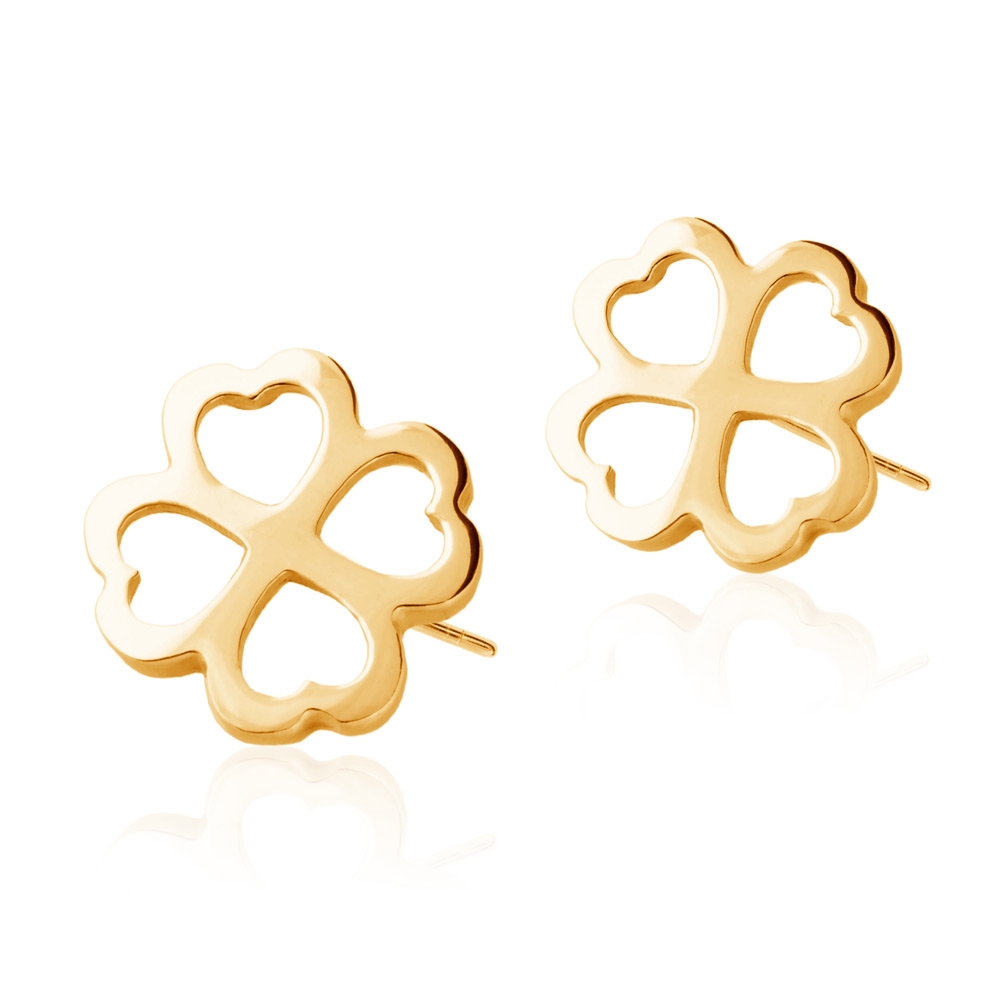 Aretes de oro de 8 quilates para una niña