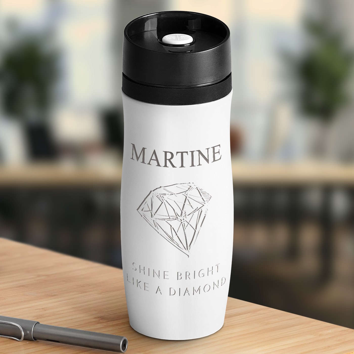 Mug Aislamiento Blanco Murrano con Grabado y Tapón Rápido para Ella