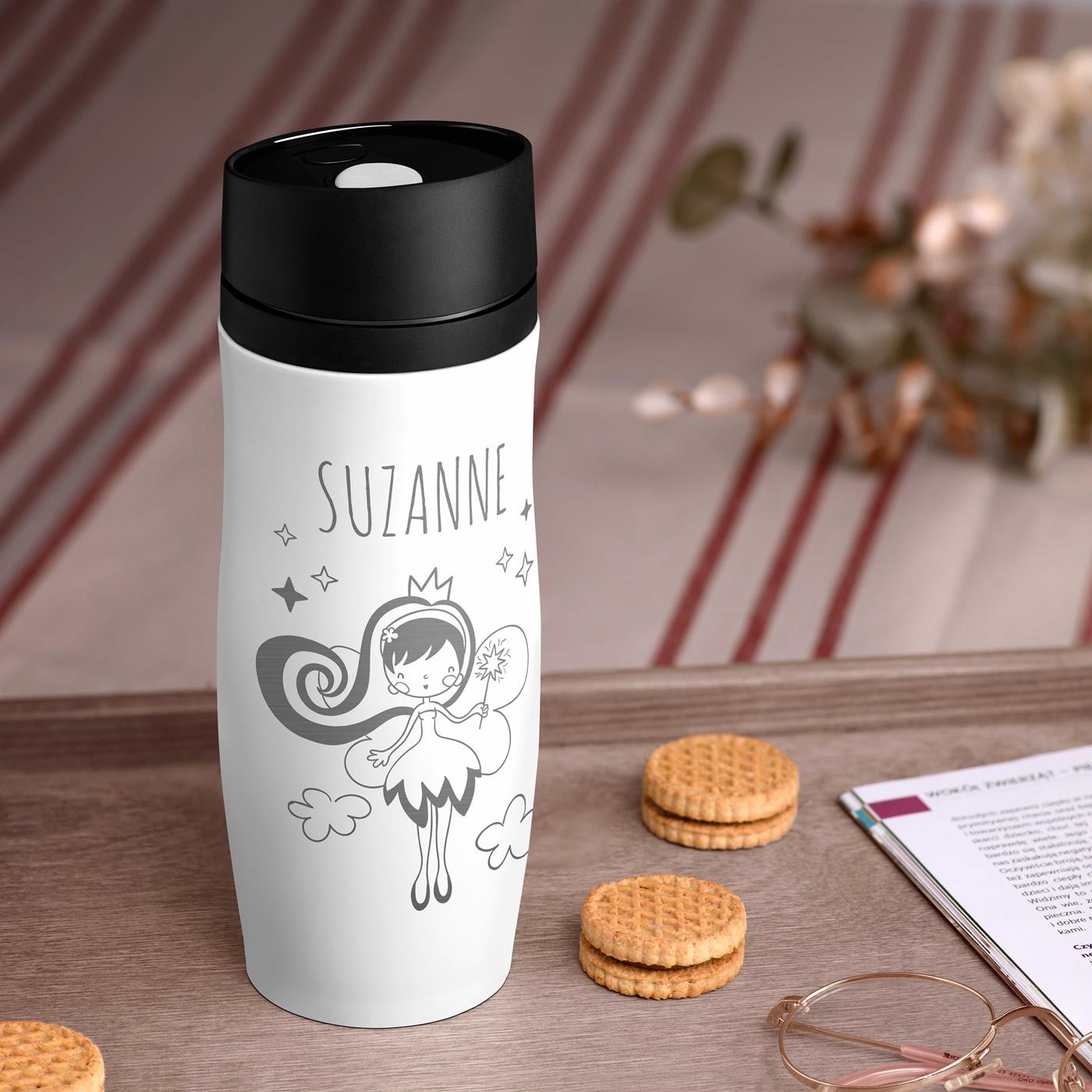 Taza de viaje Murrano - Blanca con grabado y tapa de cierre rápido