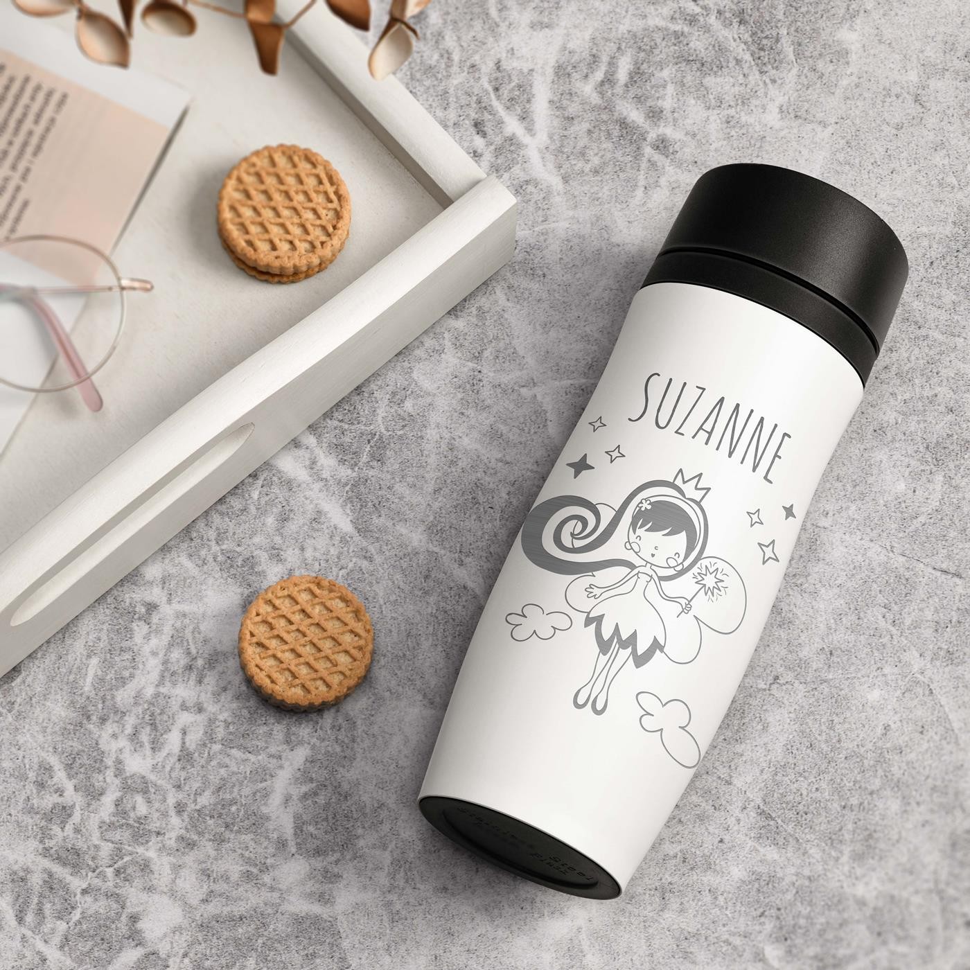 Taza de viaje Murrano - Blanca con grabado y tapa de cierre rápido