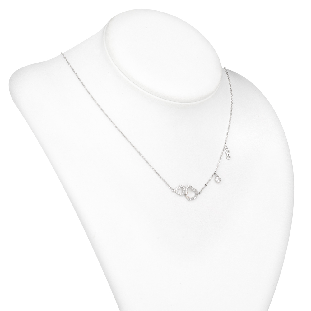 Collar de plata de Murrano con corazones y cristales