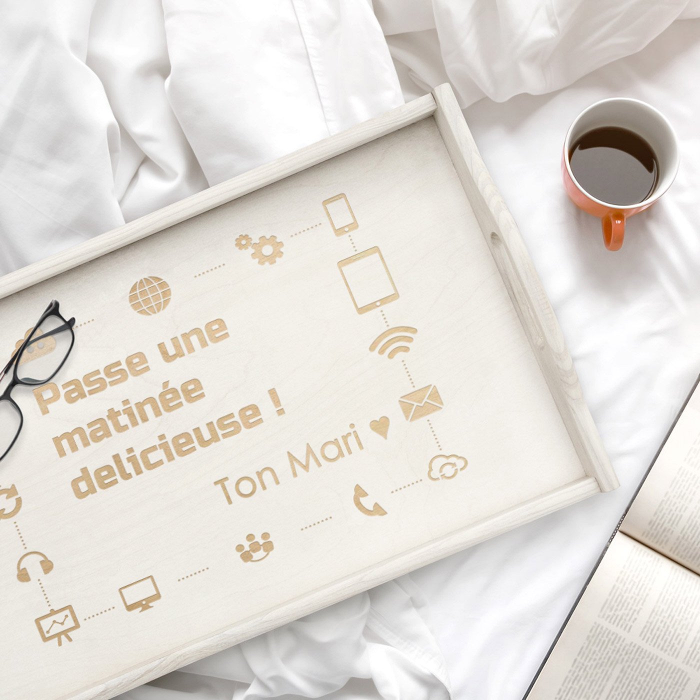 Bandeja de cama plegable personalizada de madera Murrano para el cumpleaños de una mujer