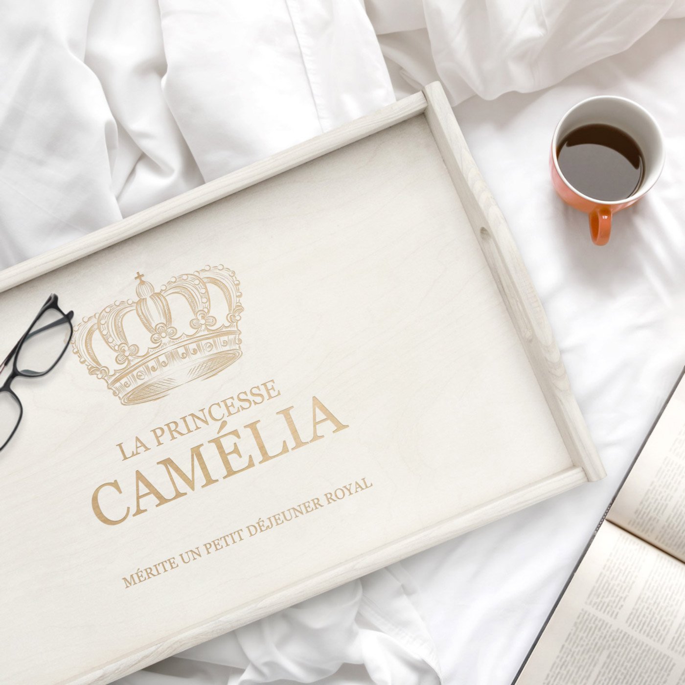 Bandeja de cama plegable de madera personalizada para una amiga en la fiesta de despedida de soltera
