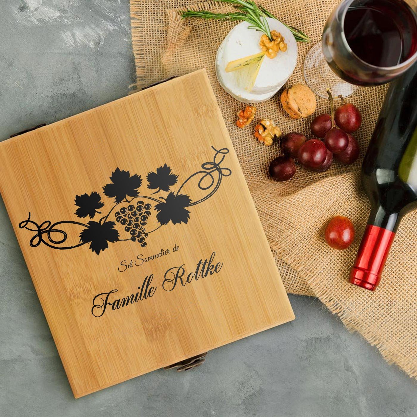 Murrano Personalized Bamboo Wine Accessory Set for Families