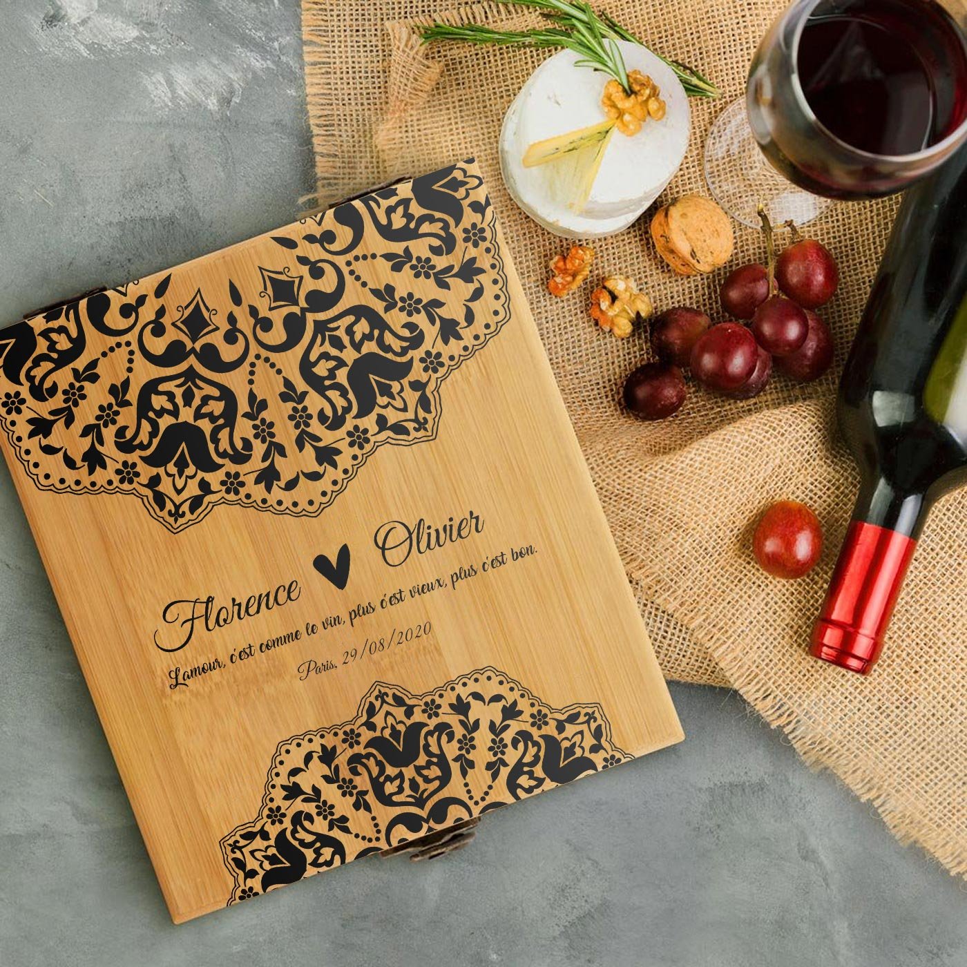 Murrano Personalized Bamboo Wine Accessory Set