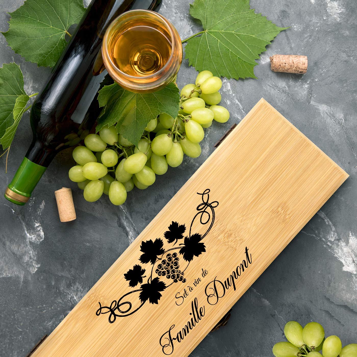 Caja de regalo de vino Murrano con 4 accesorios para una reunión entre amigos