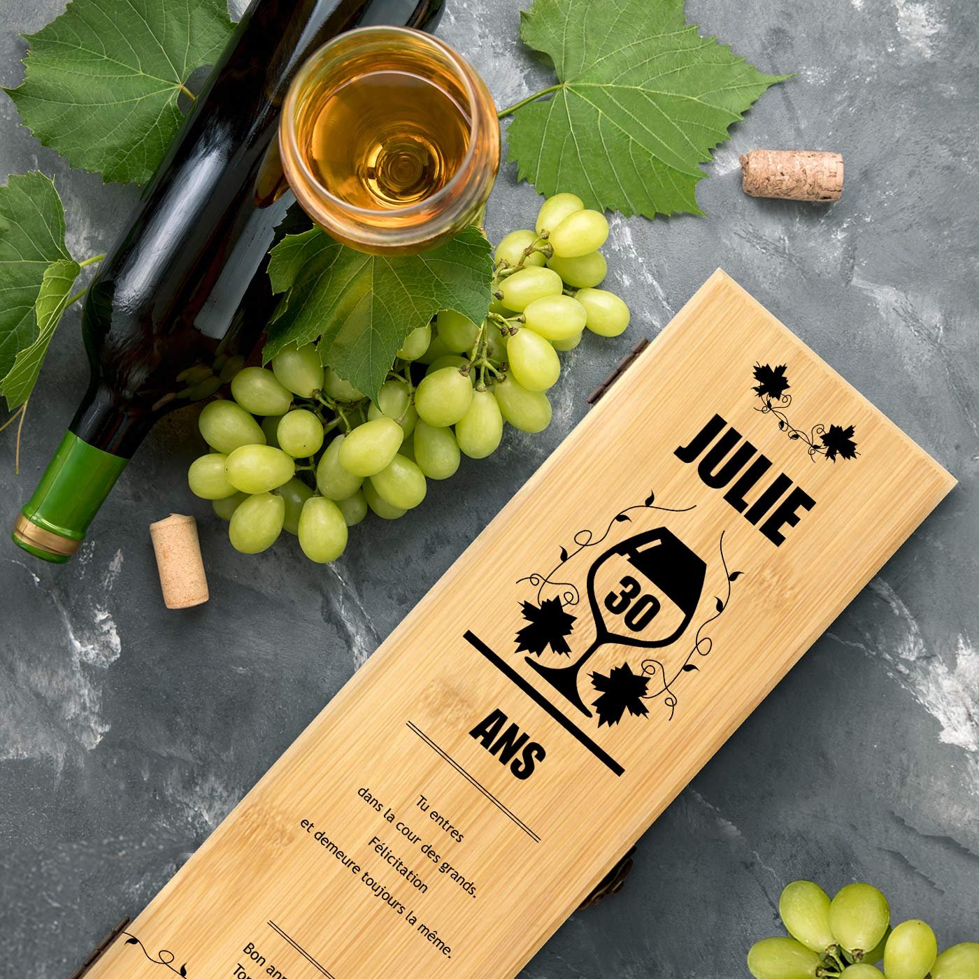 Estuche personalizado de vino Murrano para un cumpleaños número 30