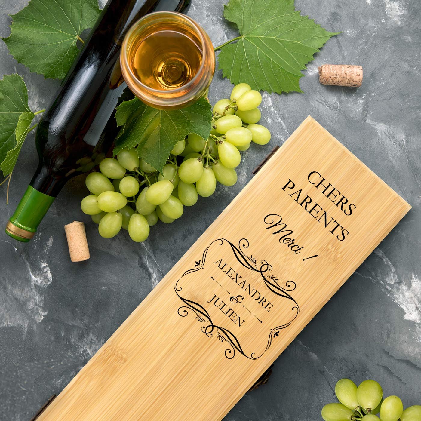 Murrano Personalized Wine Accessory Kit for Parents - Wedding Thank You Gift