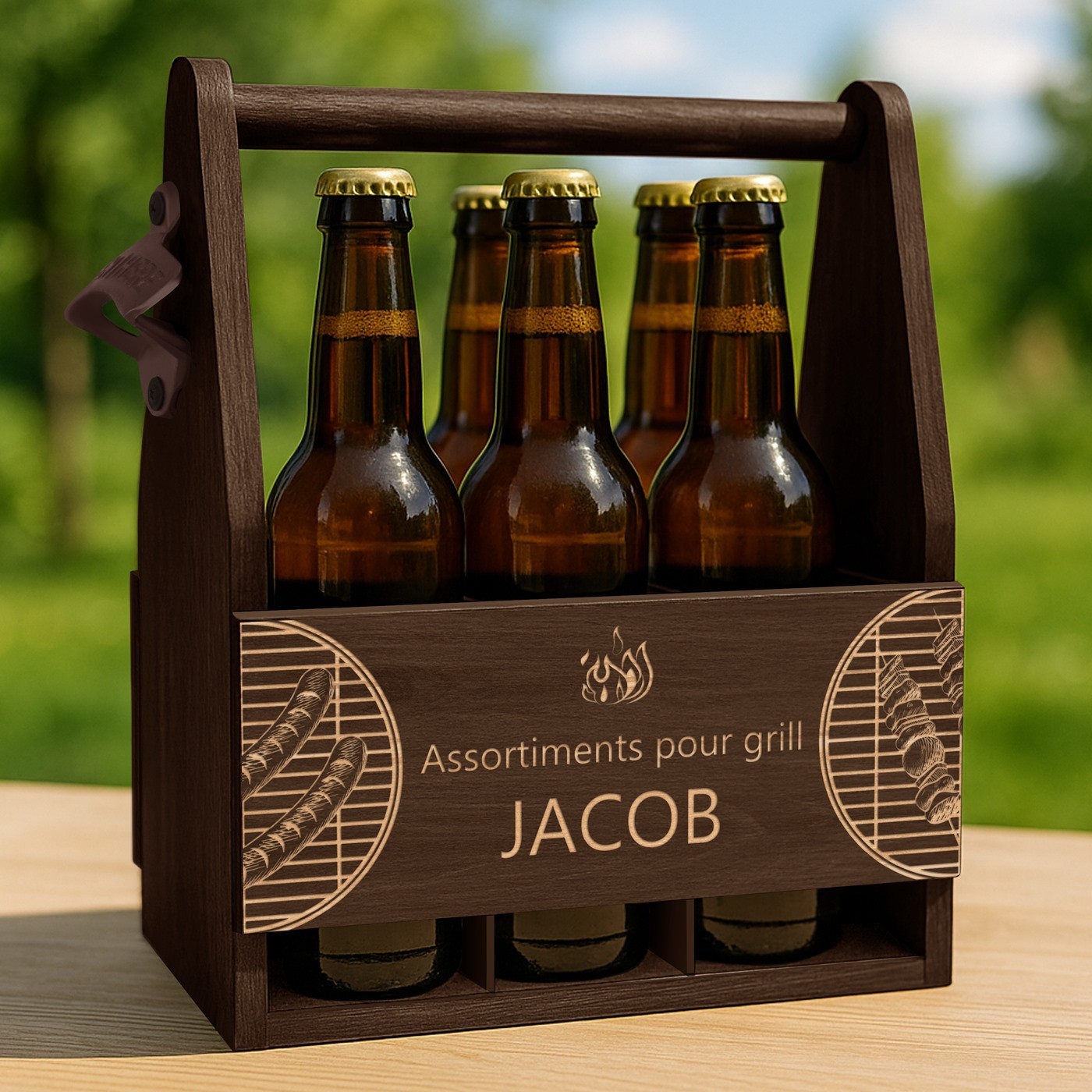 Soporte de cerveza de madera Murrano con grabado para amigos festivos