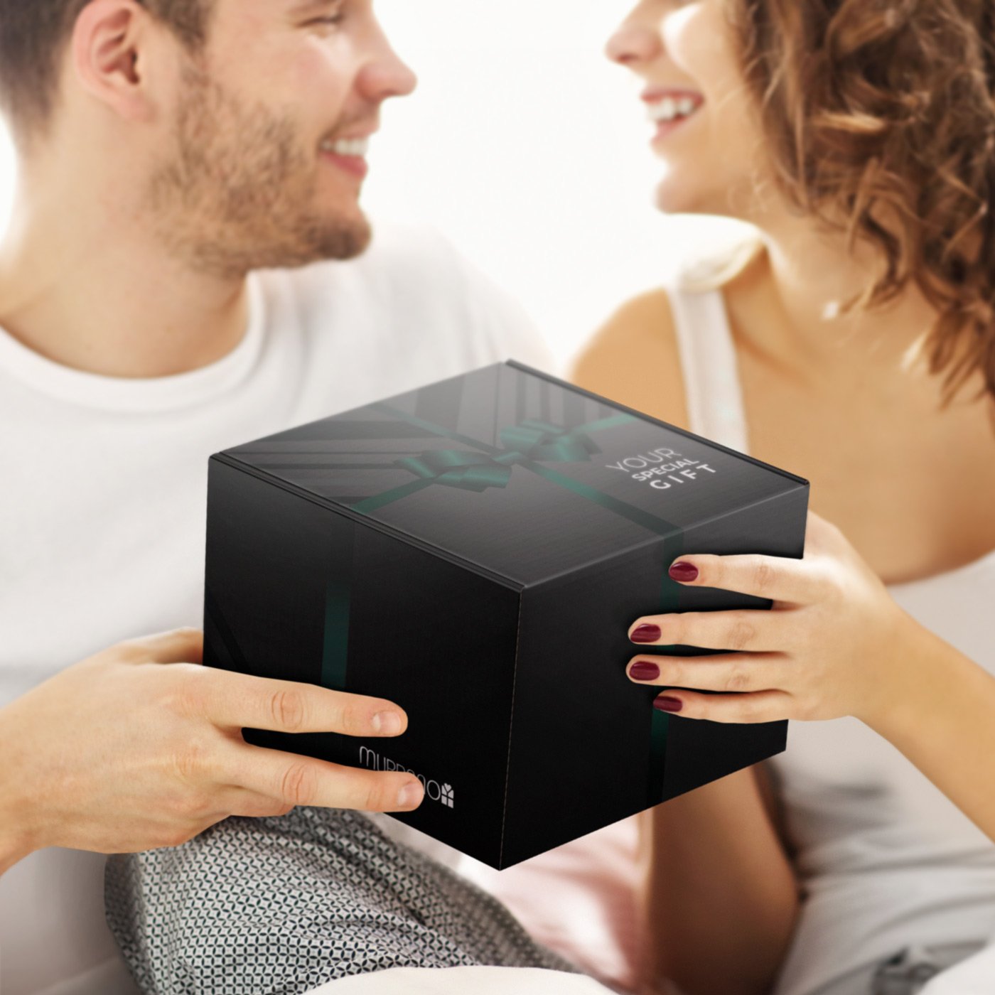 Cajón de joyas rosa personalizado de Murrano para mamá