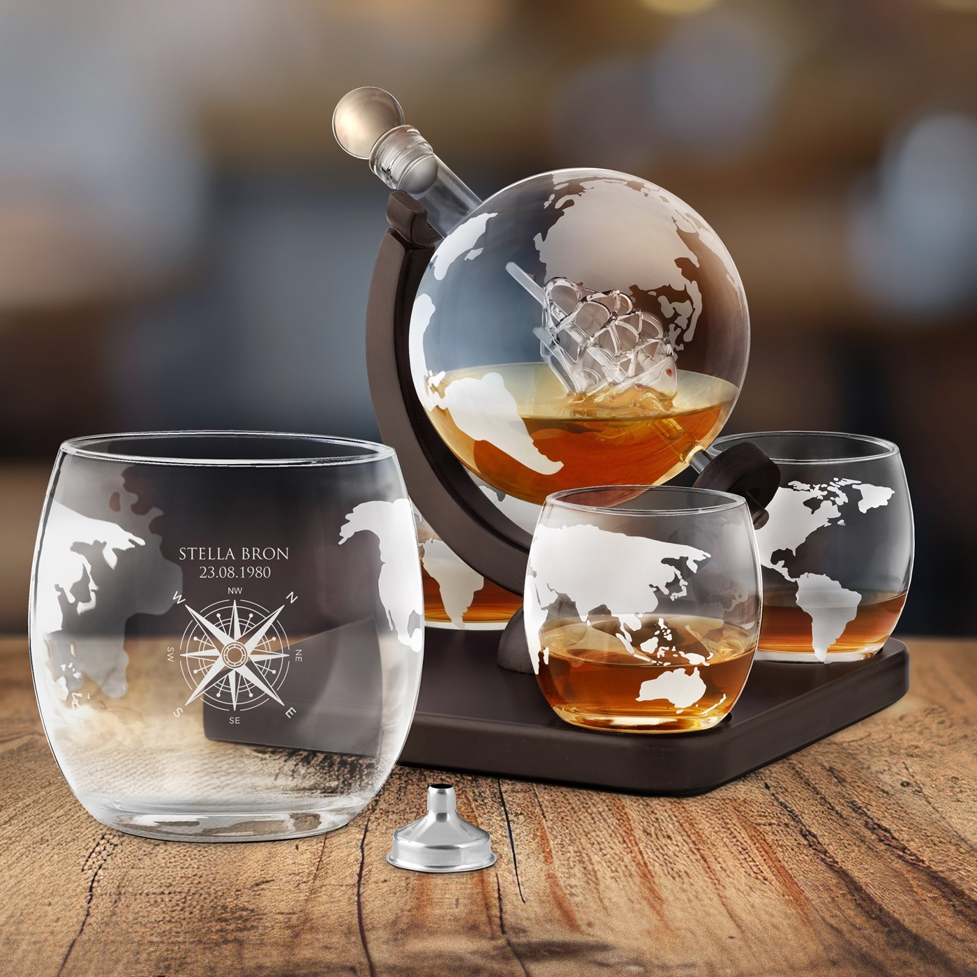 Set de decantador de whisky Murrano en forma de globo con barco y vasos personalizados para el cumpleaños de una amiga