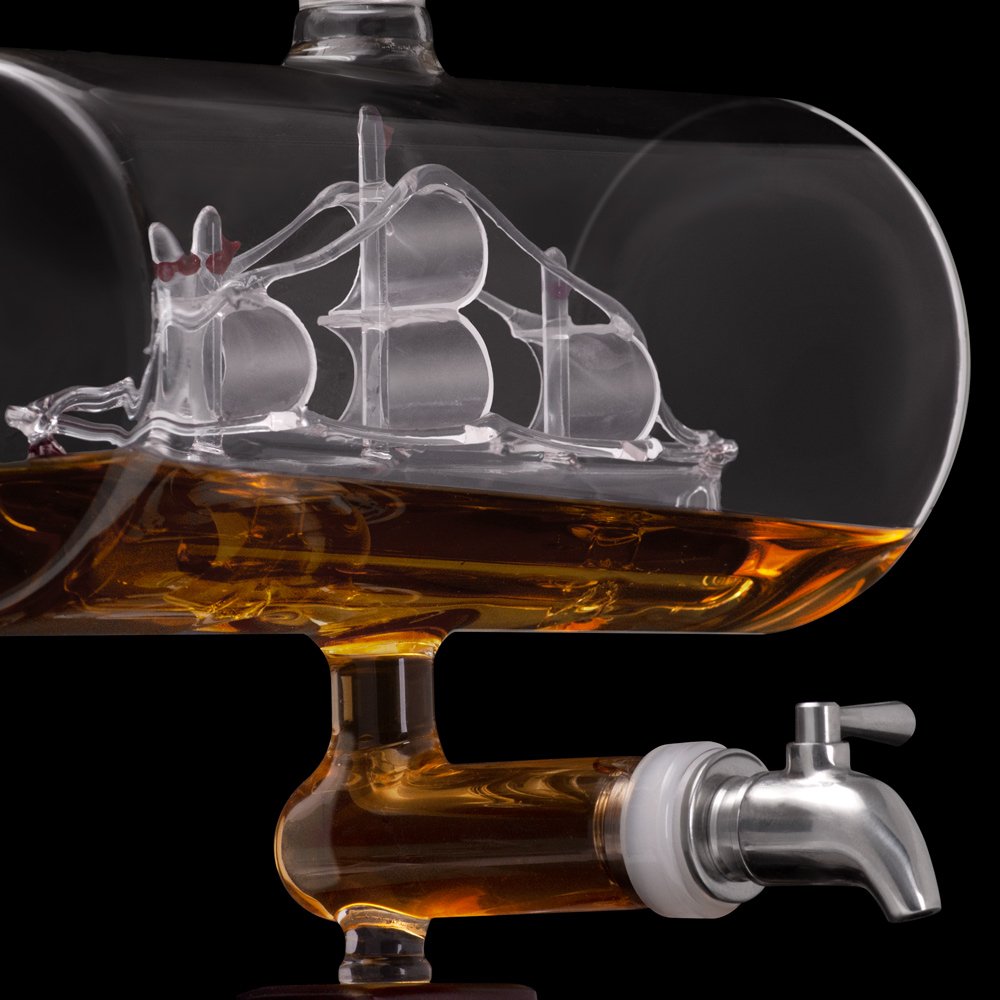 Set de jarra de whisky Murrano El Verdadero Caballero con barco y 4 vasos grabados