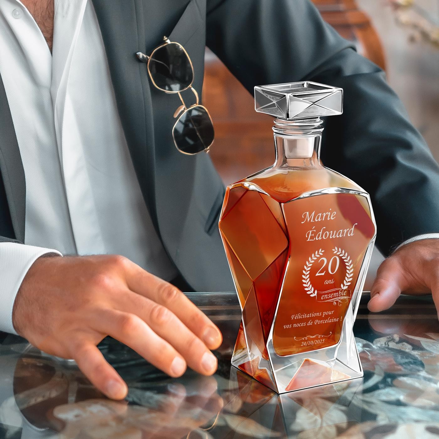 Decantador de vidrio curvo Murrano con grabado personalizado para pareja - regalo para el 20º aniversario de boda
