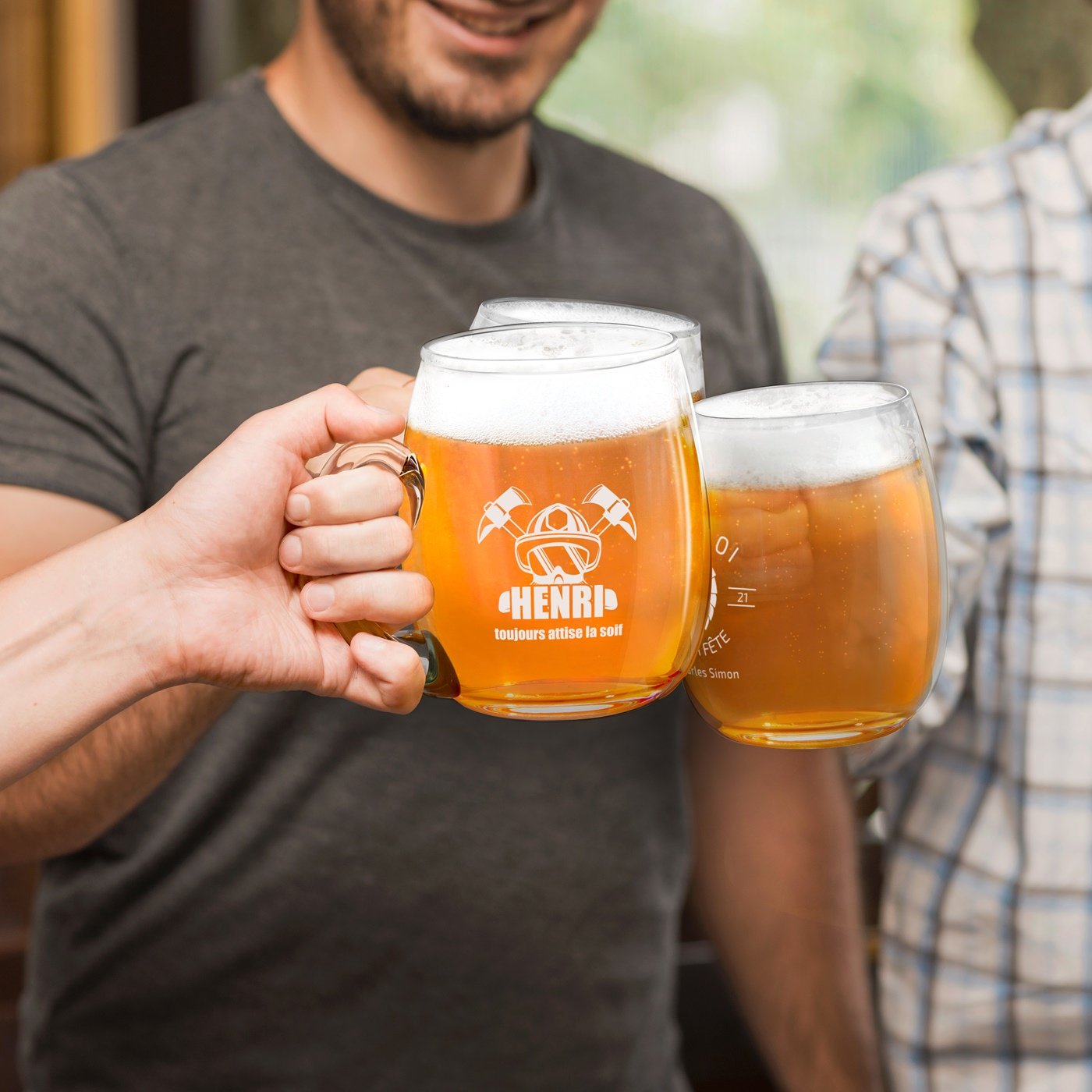 Taza de cerveza Murrano moderna con grabado para un bombero
