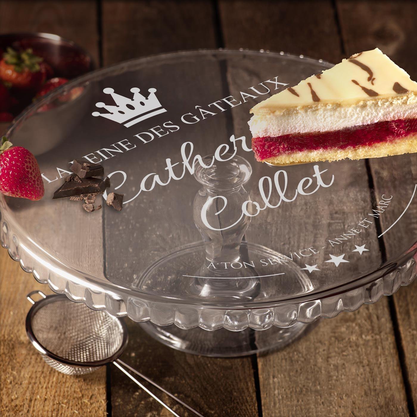 Murrano Glass Cake Stand with Personalized Base for a Friend's Birthday