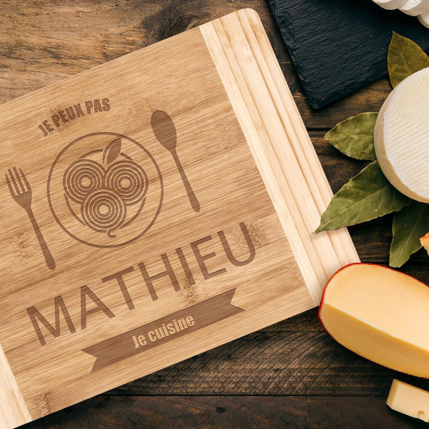 Murrano Bamboo Cutting Board with Personalized Gravure