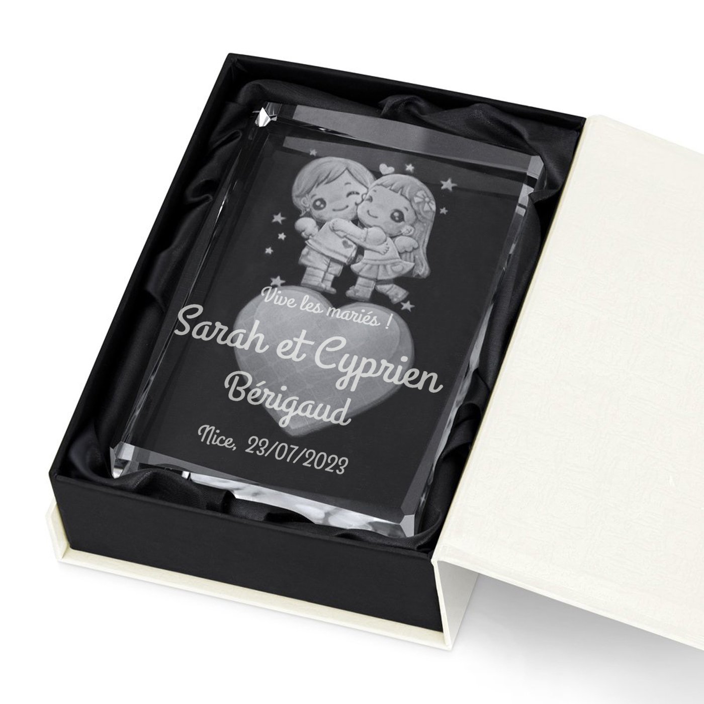 Bloque de vidrio con corazón 3D en caja personalizada Murrano