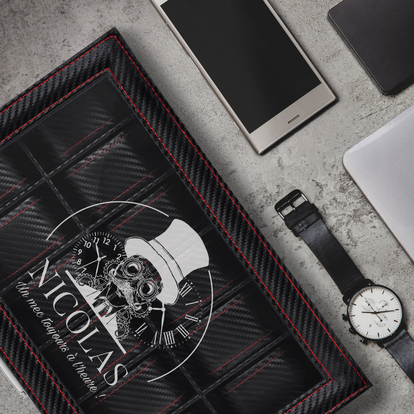 Caja de relojes personalizada de carbono negro Murrano para el cumpleaños de su hijo