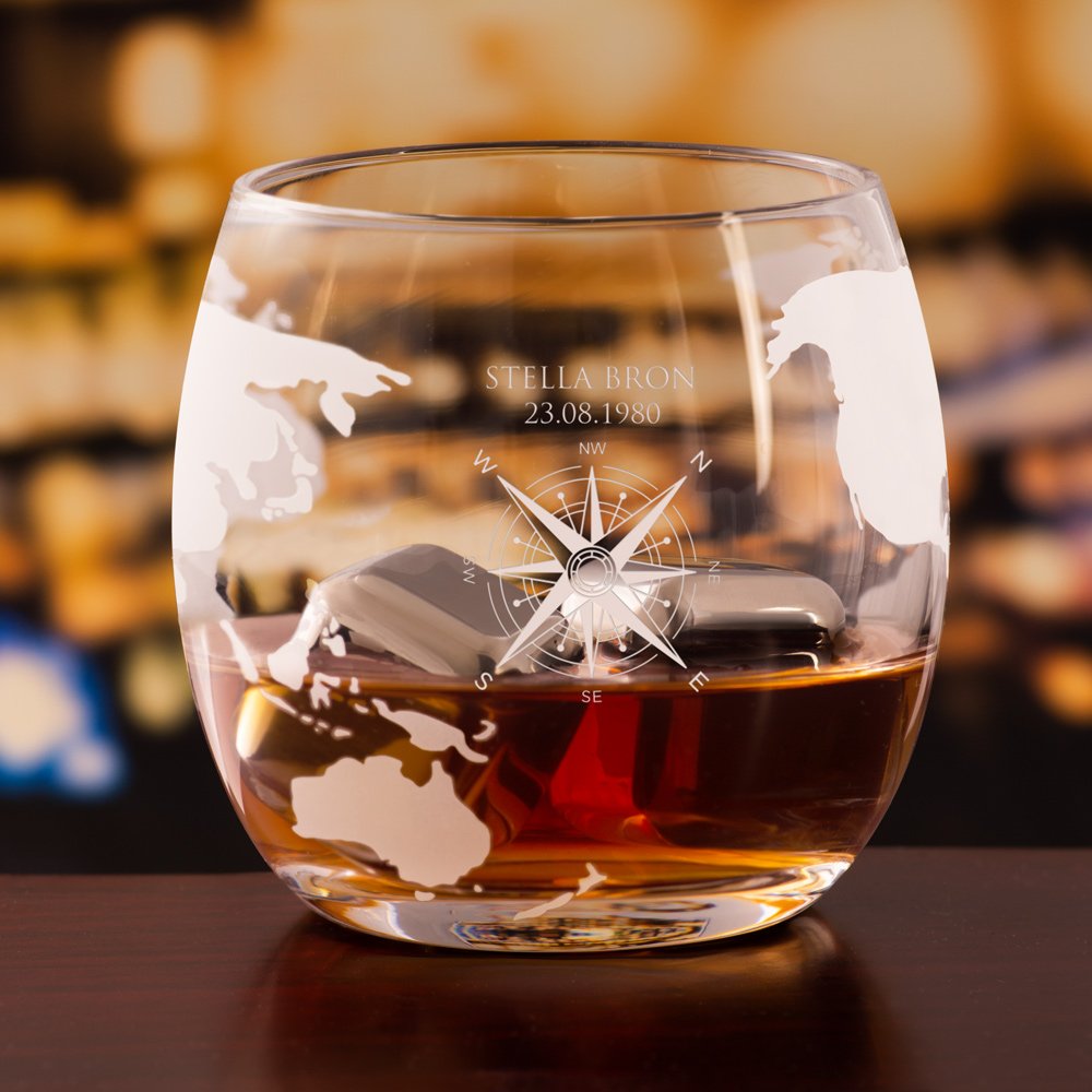 Decantador de whisky globo Murrano con barco y vasos personalizados para el cumpleaños de una amiga