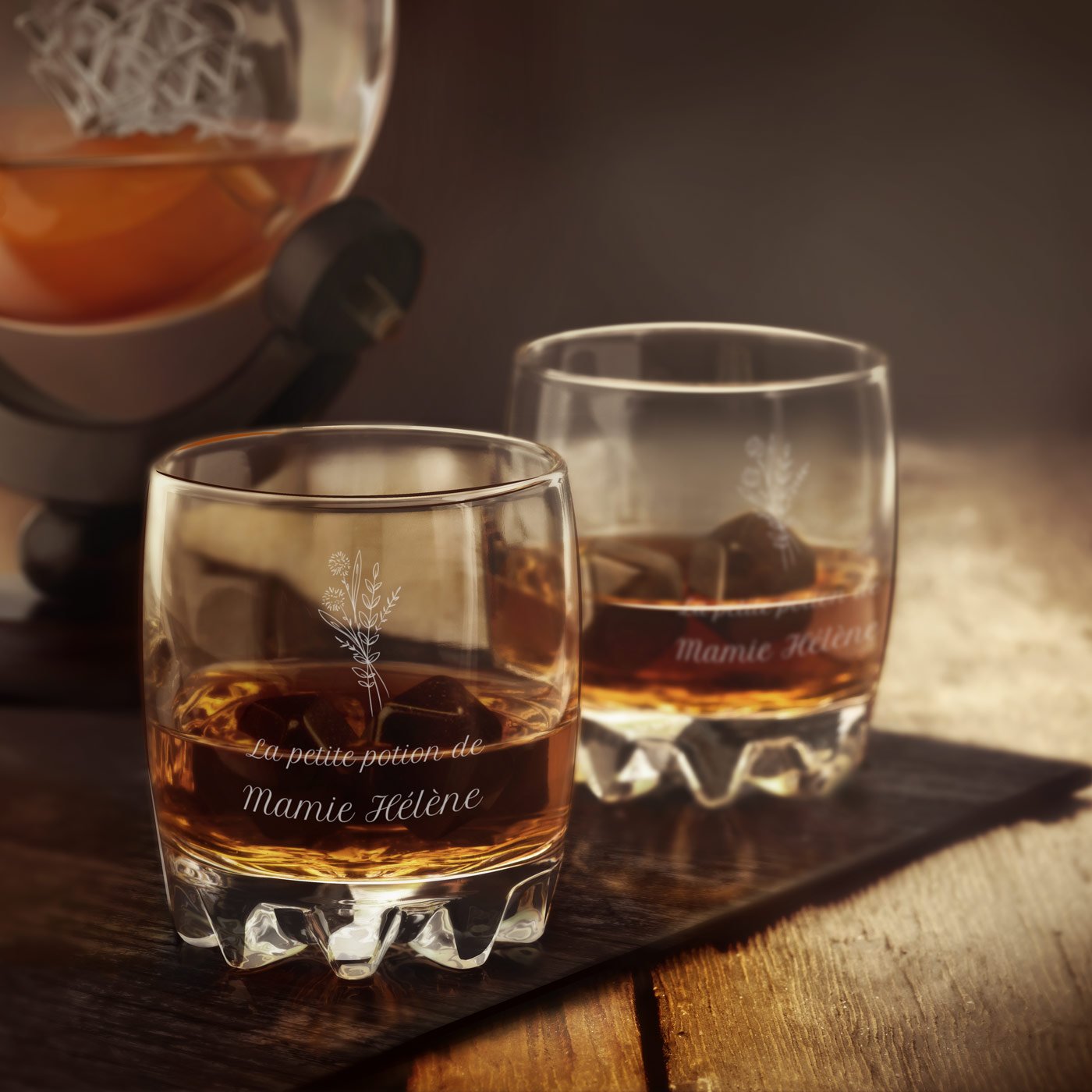 Set de whisky globo Murrano y vasos con grabado personalizado para abuelos