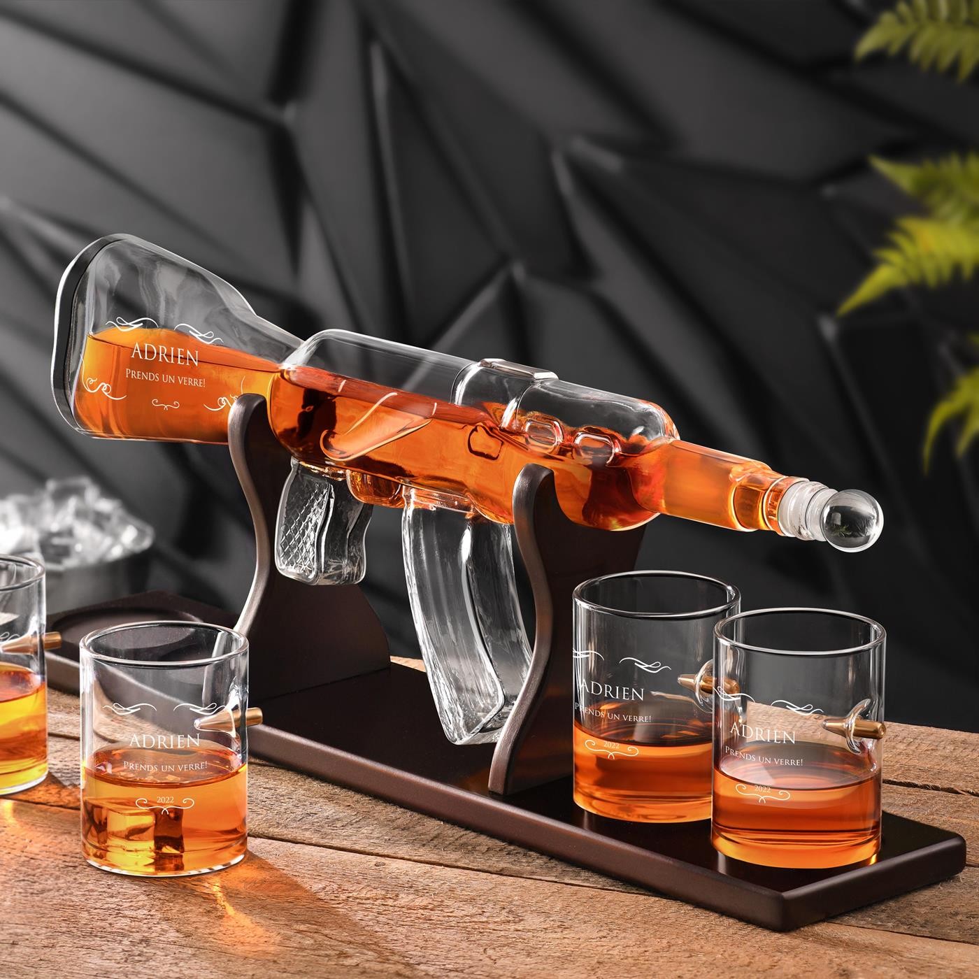 Set de decantador de whisky en forma de rifle Murrano con 4 vasos y grabado
