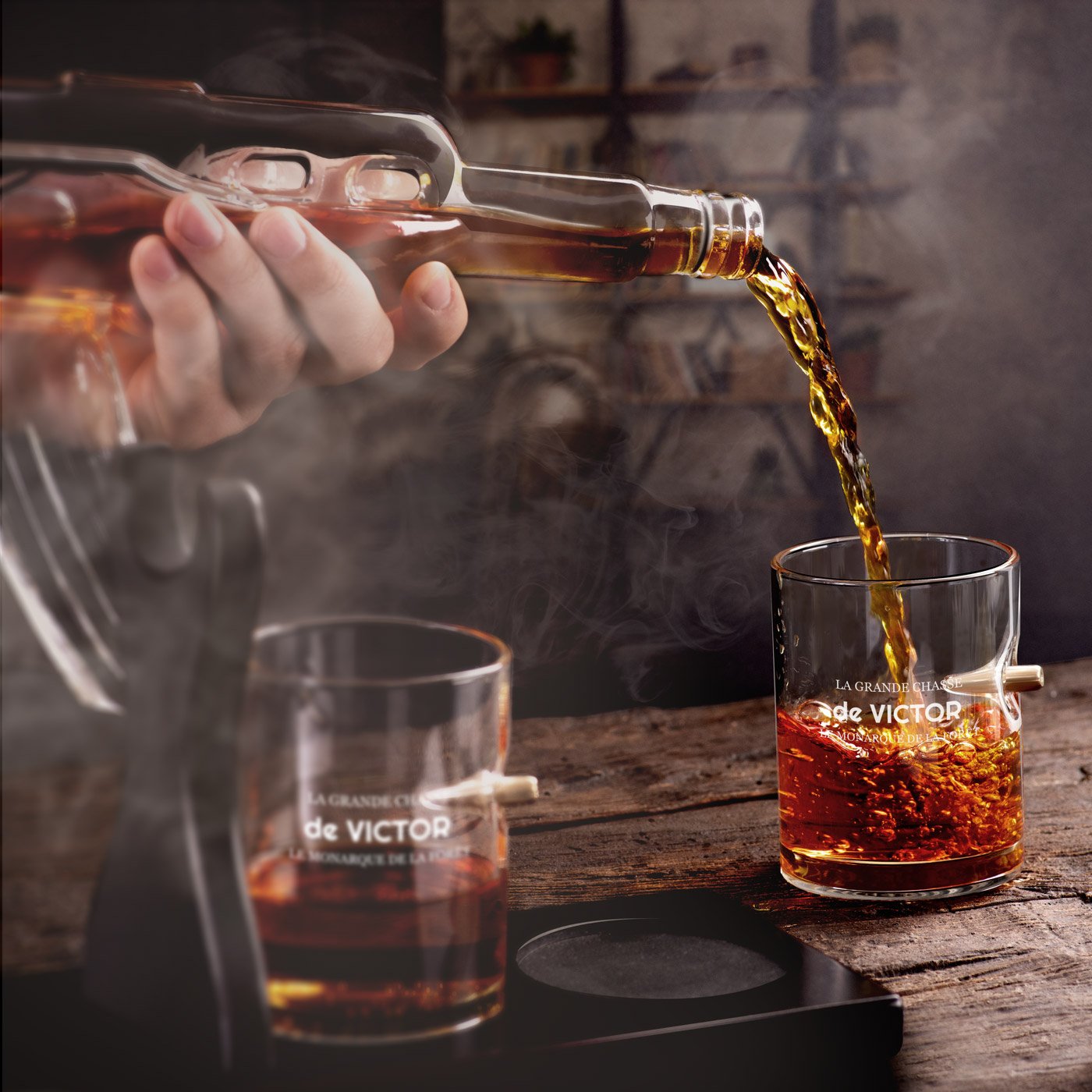 Set de decantador de whisky Murrano con forma de fusil y 4 vasos
