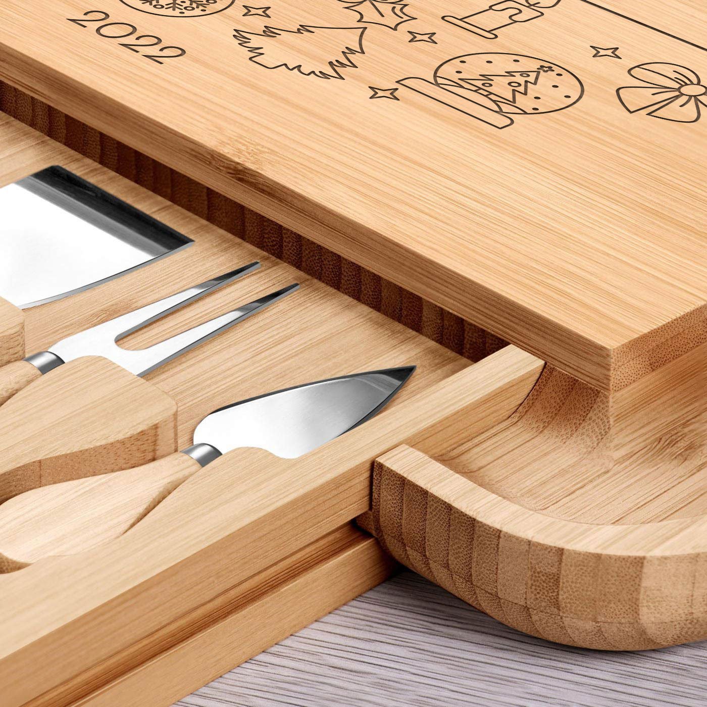 Tabla de quesos de madera personalizada para una pareja