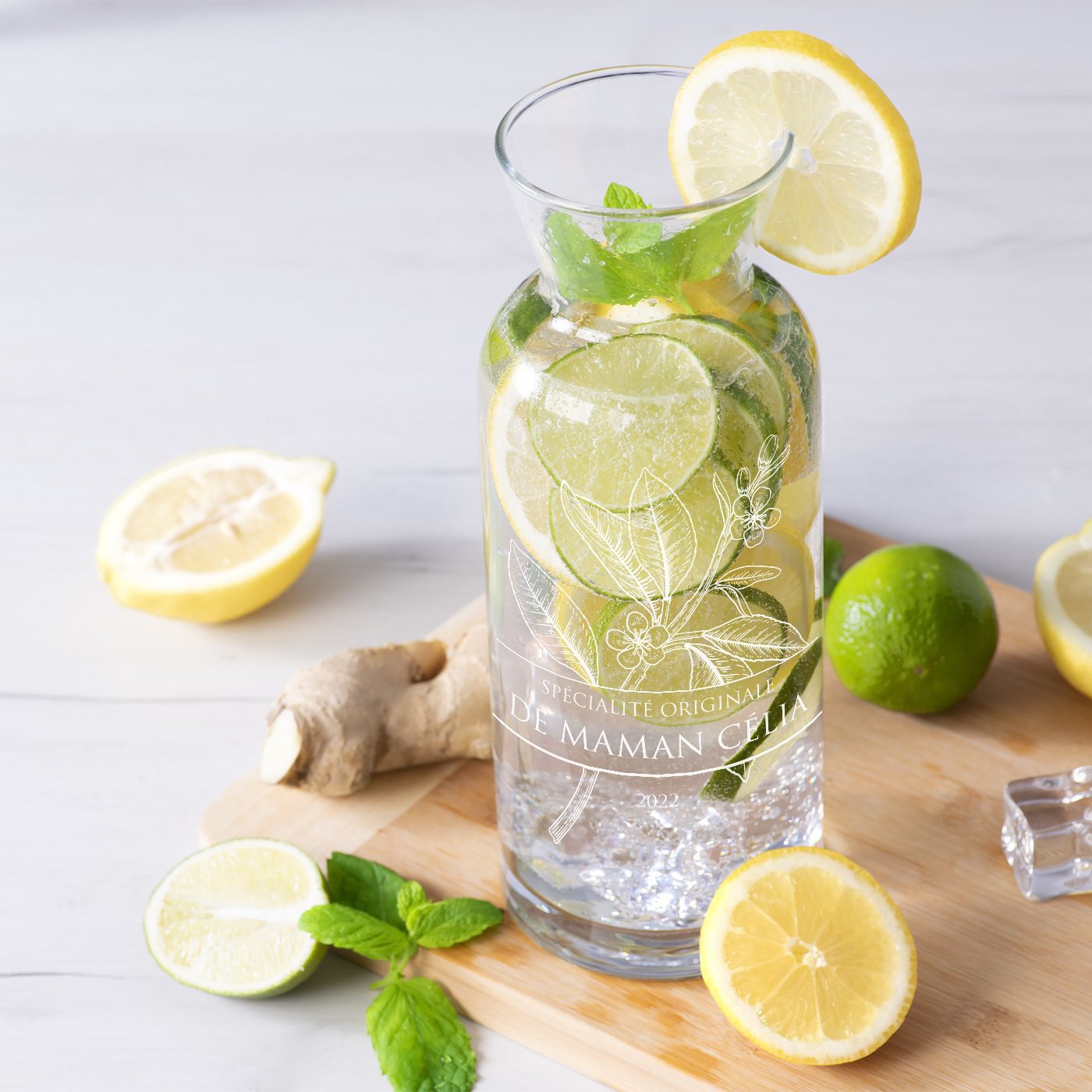 Jarra de agua de vidrio Murrano con grabado para el cumpleaños de mamá