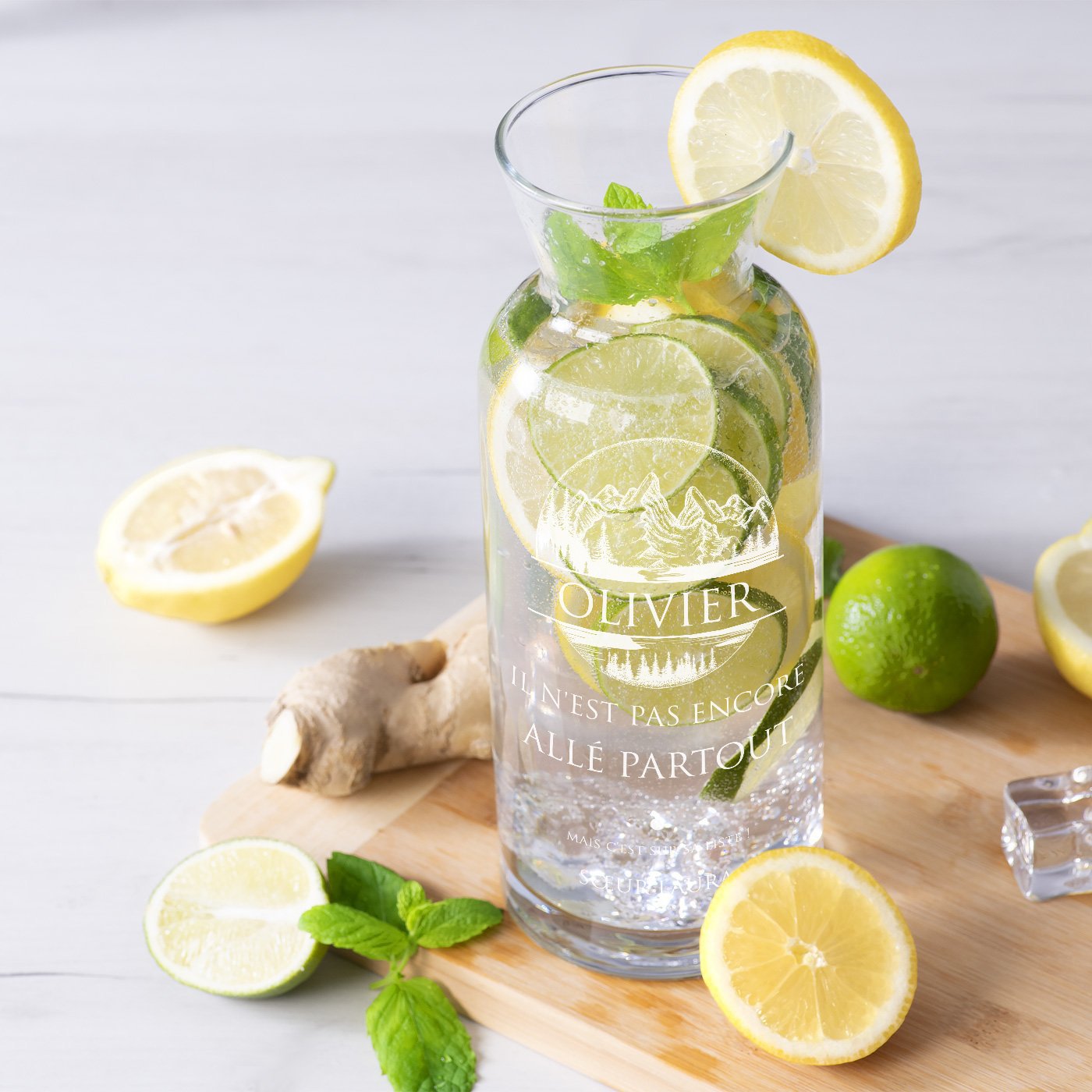 Jarra de agua de vidrio personalizada Murrano para el cumpleaños de su hermano